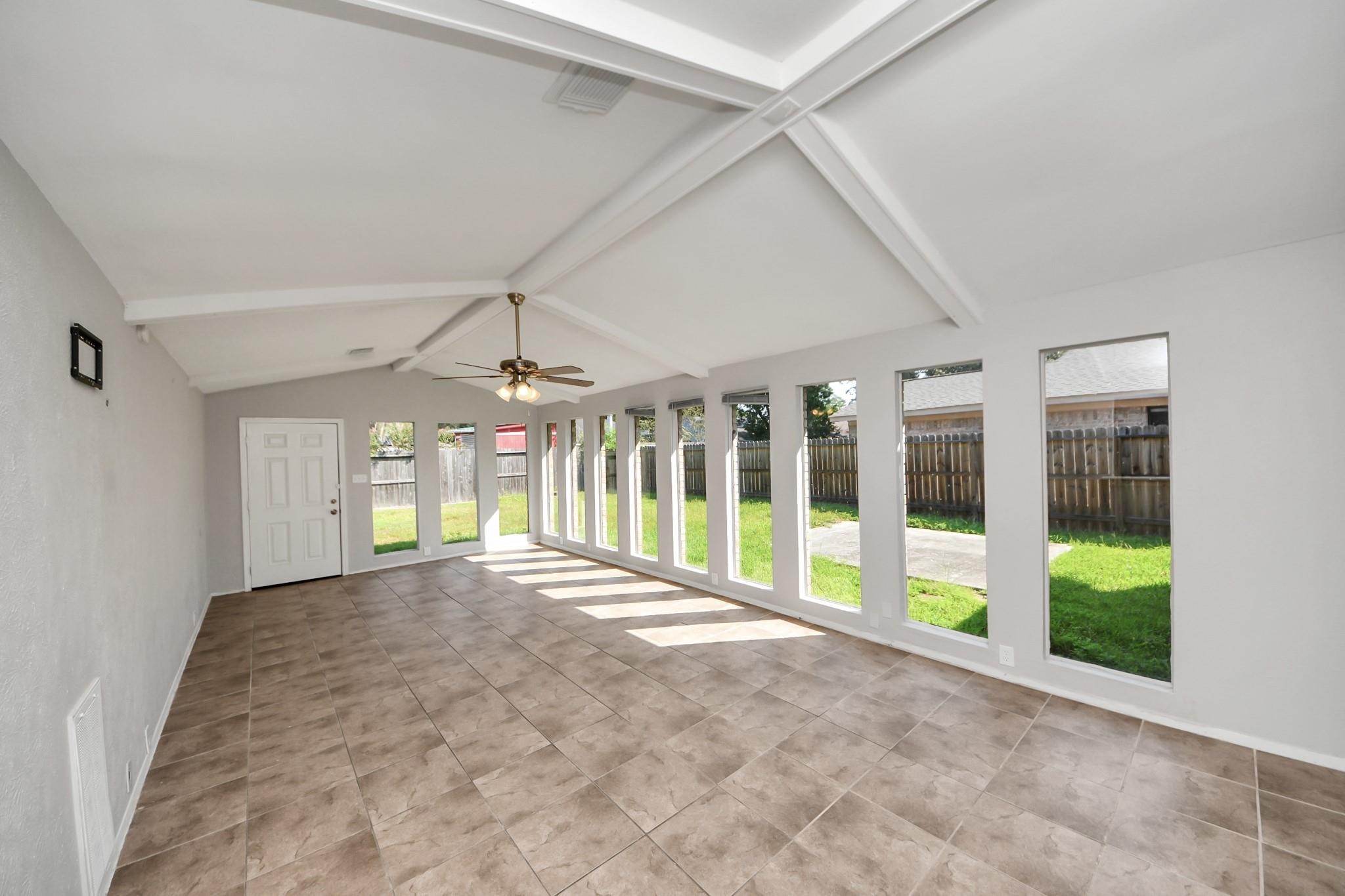 7303 Foxwick Lane Property Photo 4