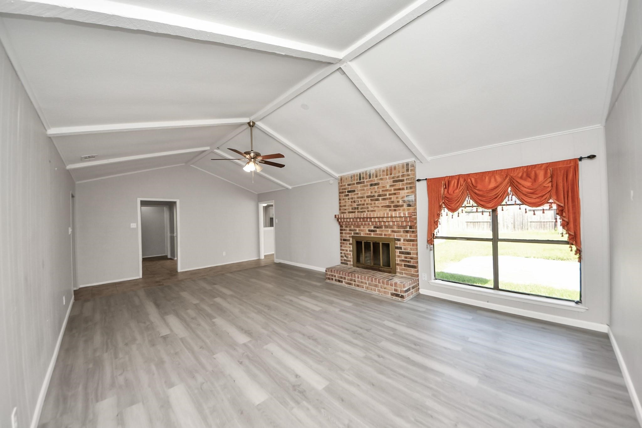 7303 Foxwick Lane Property Photo 9