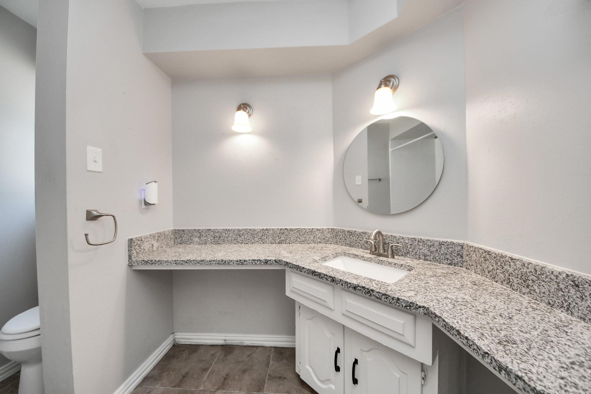 7303 Foxwick Lane Property Photo 15