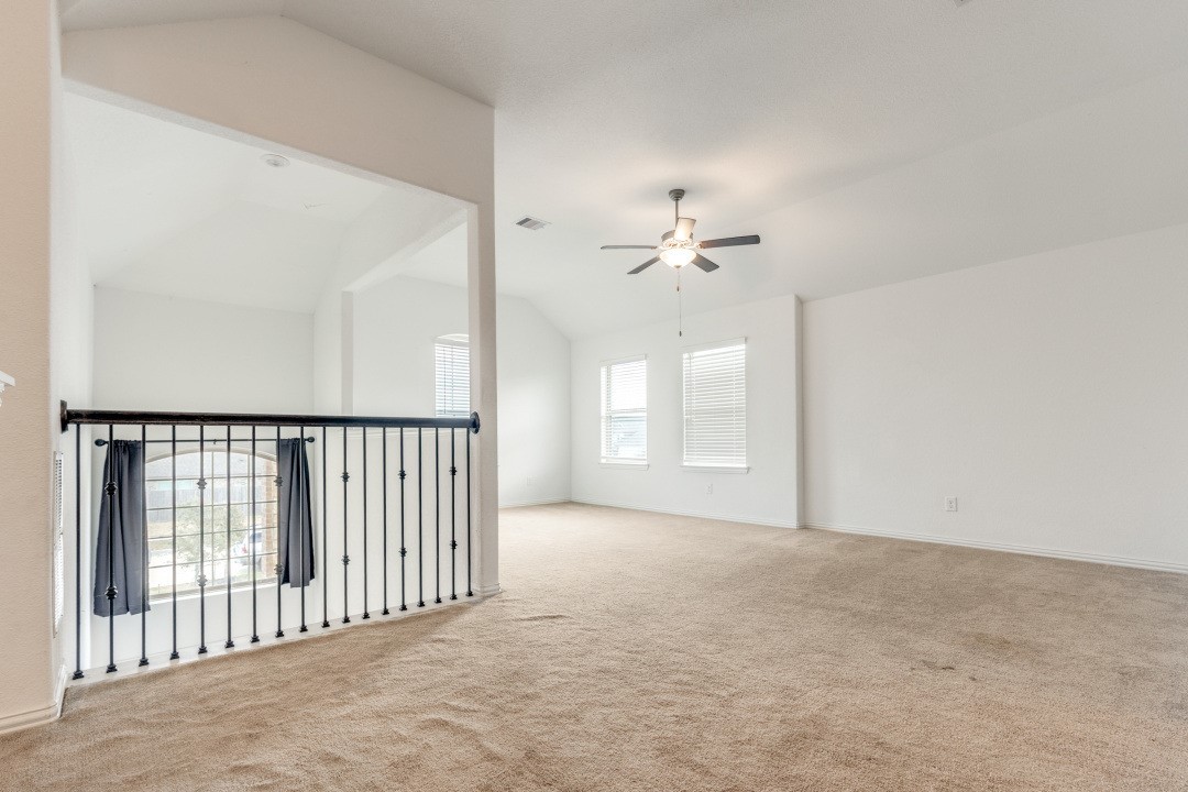 2614 Autumn Hills Lane Property Photo 6