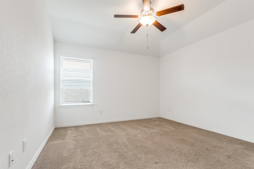 2614 Autumn Hills Lane Property Photo 10