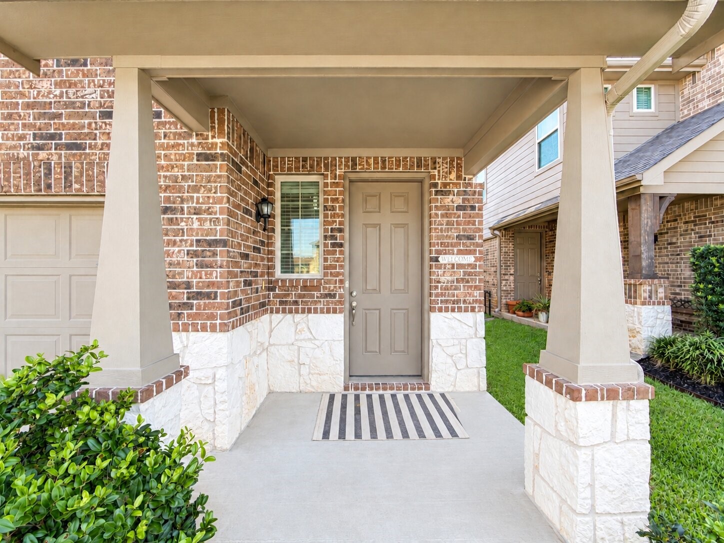 17758 White Lightning Way Property Photo 3