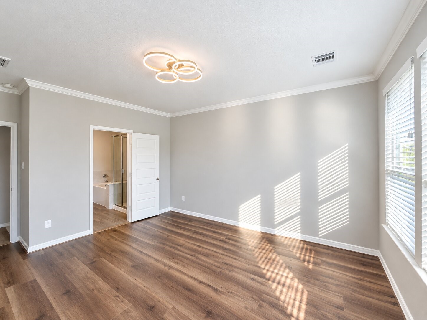17758 White Lightning Way Property Photo 12