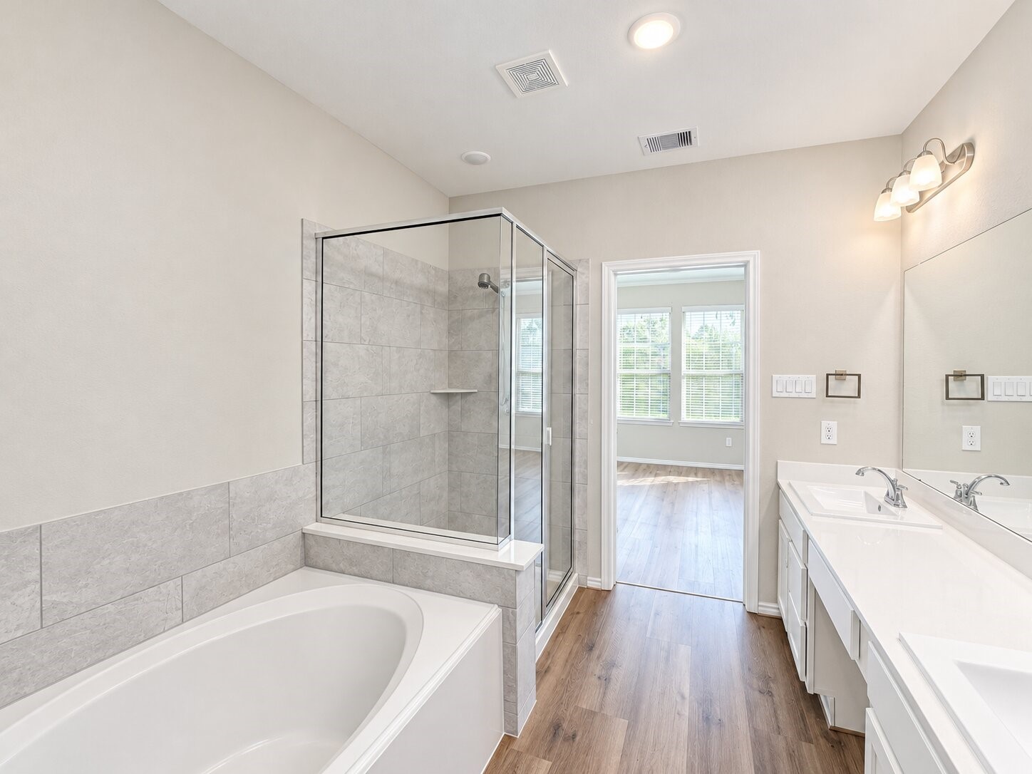 17758 White Lightning Way Property Photo 16
