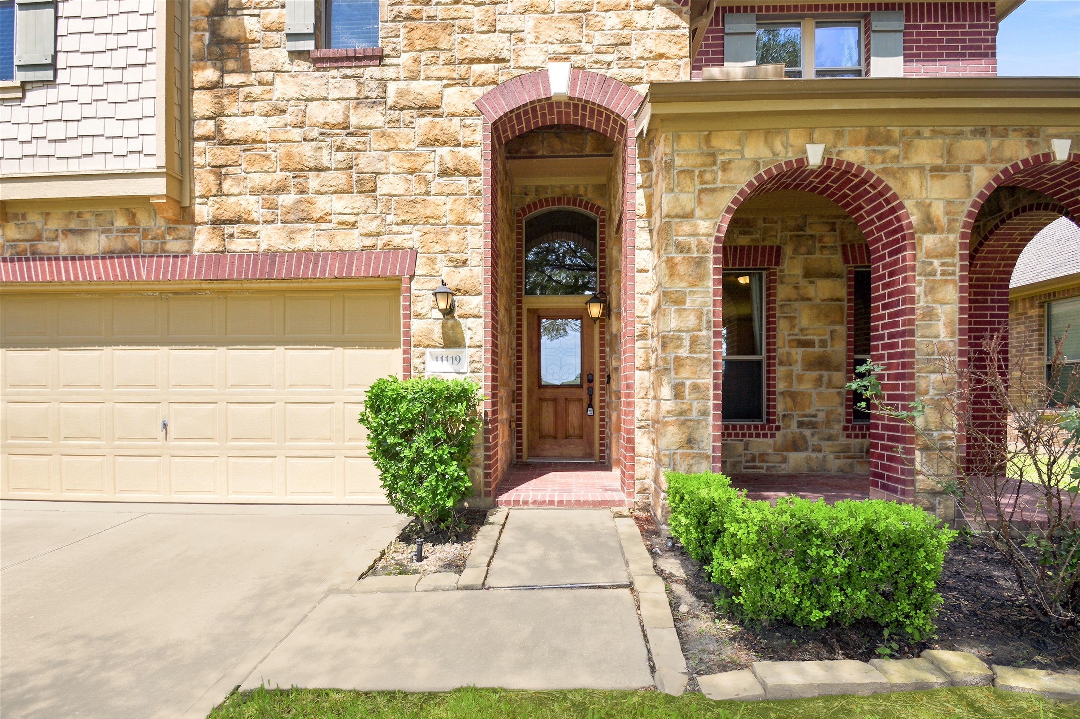 11119 Hayden Falls Drive Property Photo 3