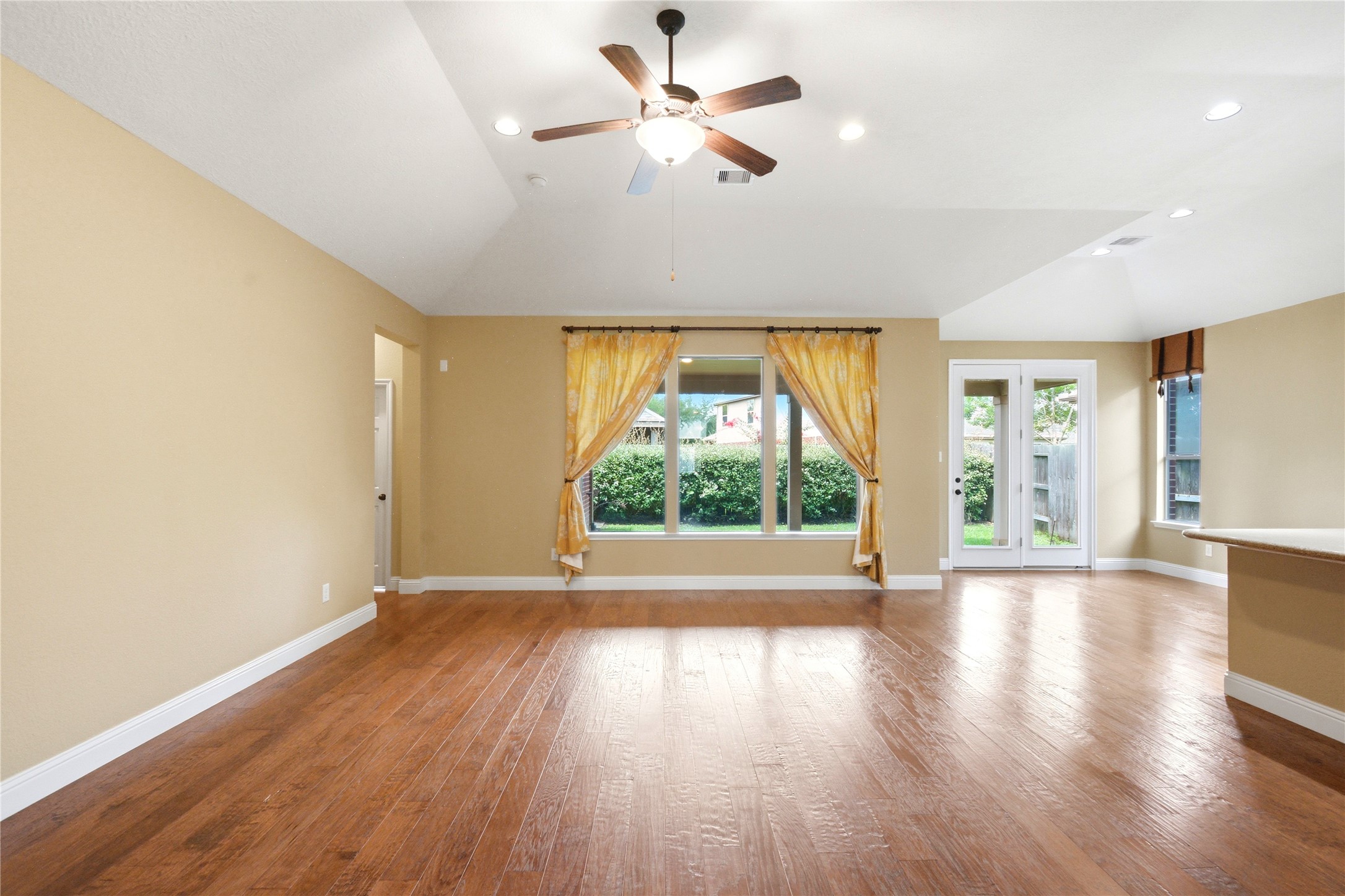 11119 Hayden Falls Drive Property Photo 9