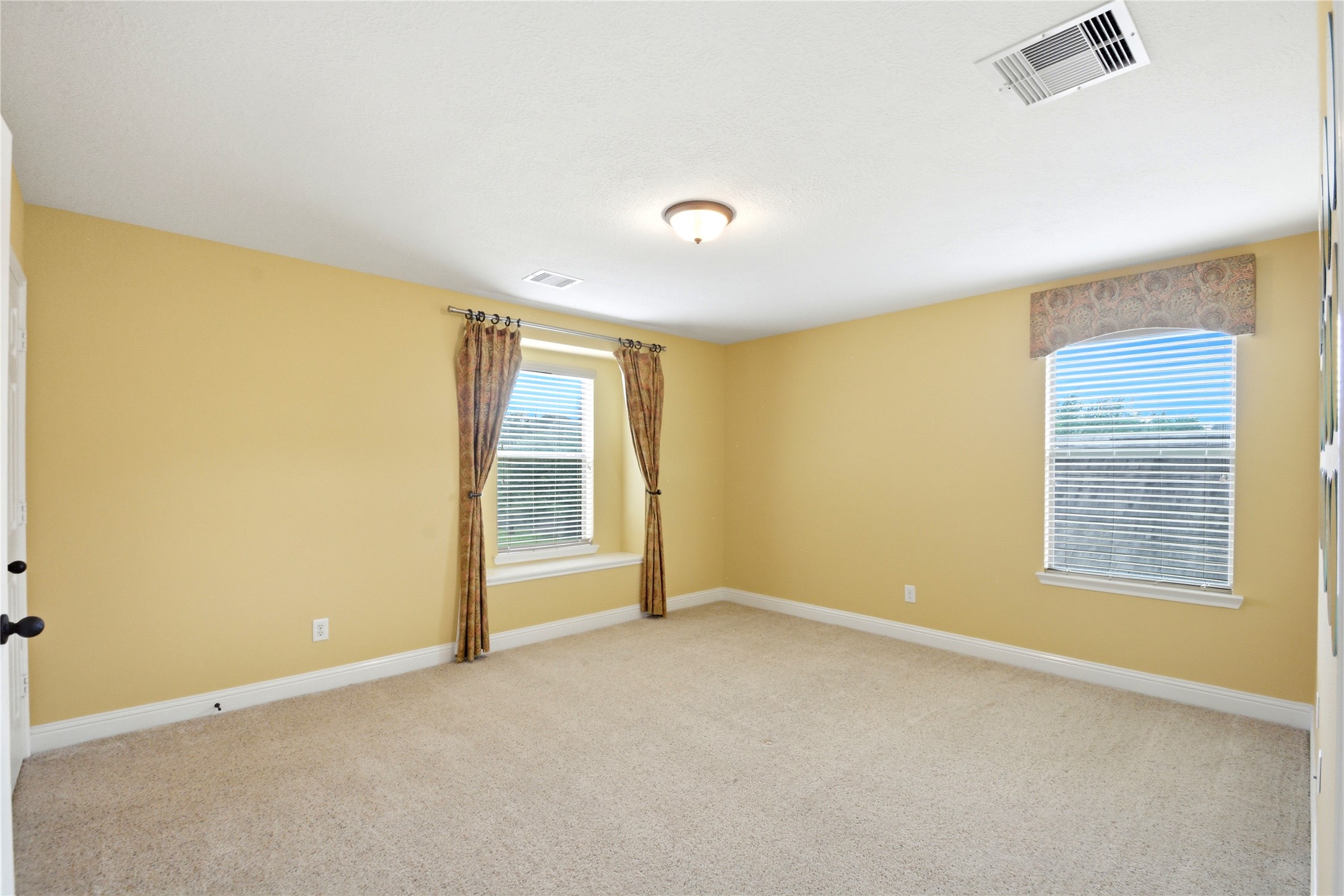 11119 Hayden Falls Drive Property Photo 16