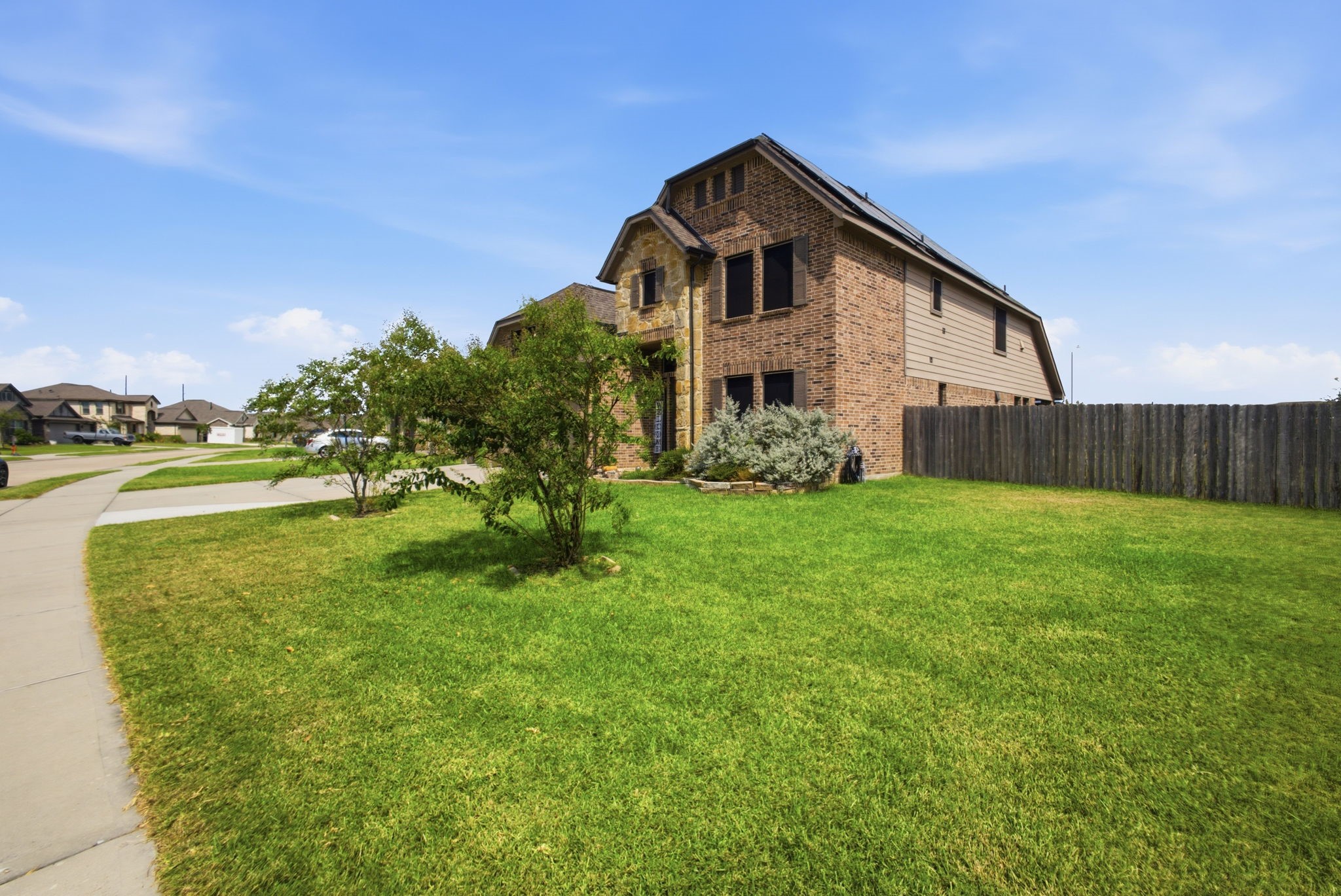 15002 Gulfstream Park Avenue Property Photo 5