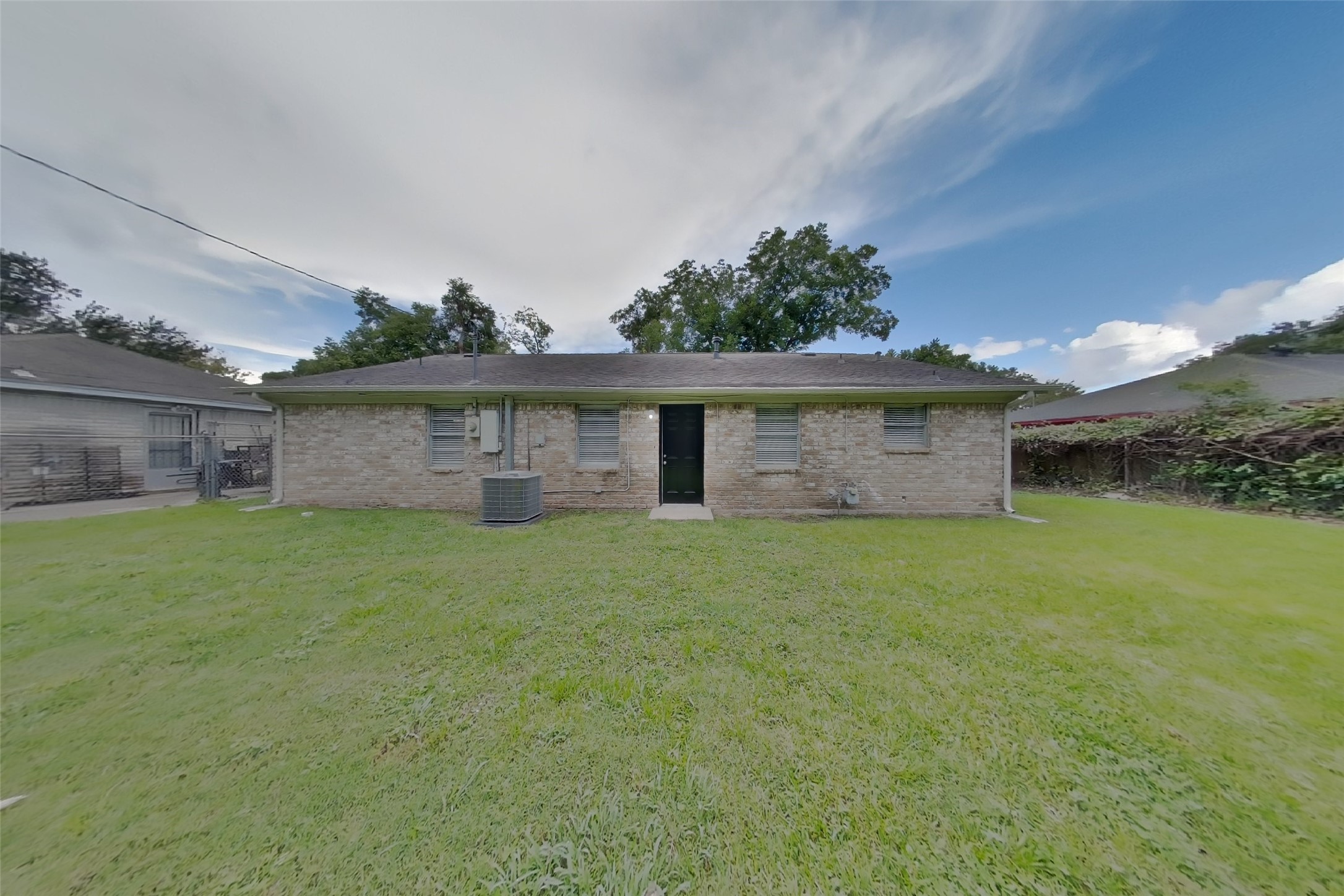 12306 Foxridge Drive Property Photo 15