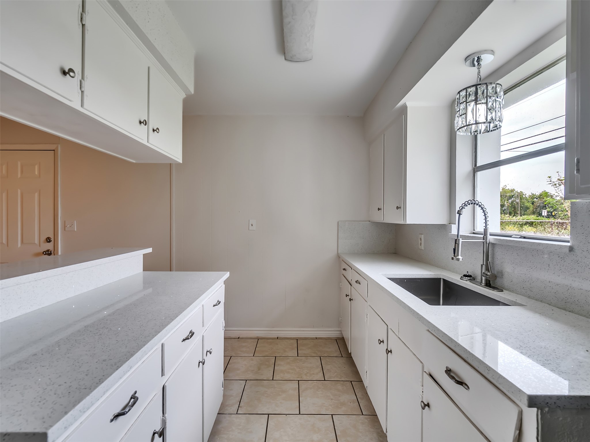 502 N Oak Street Property Photo 14