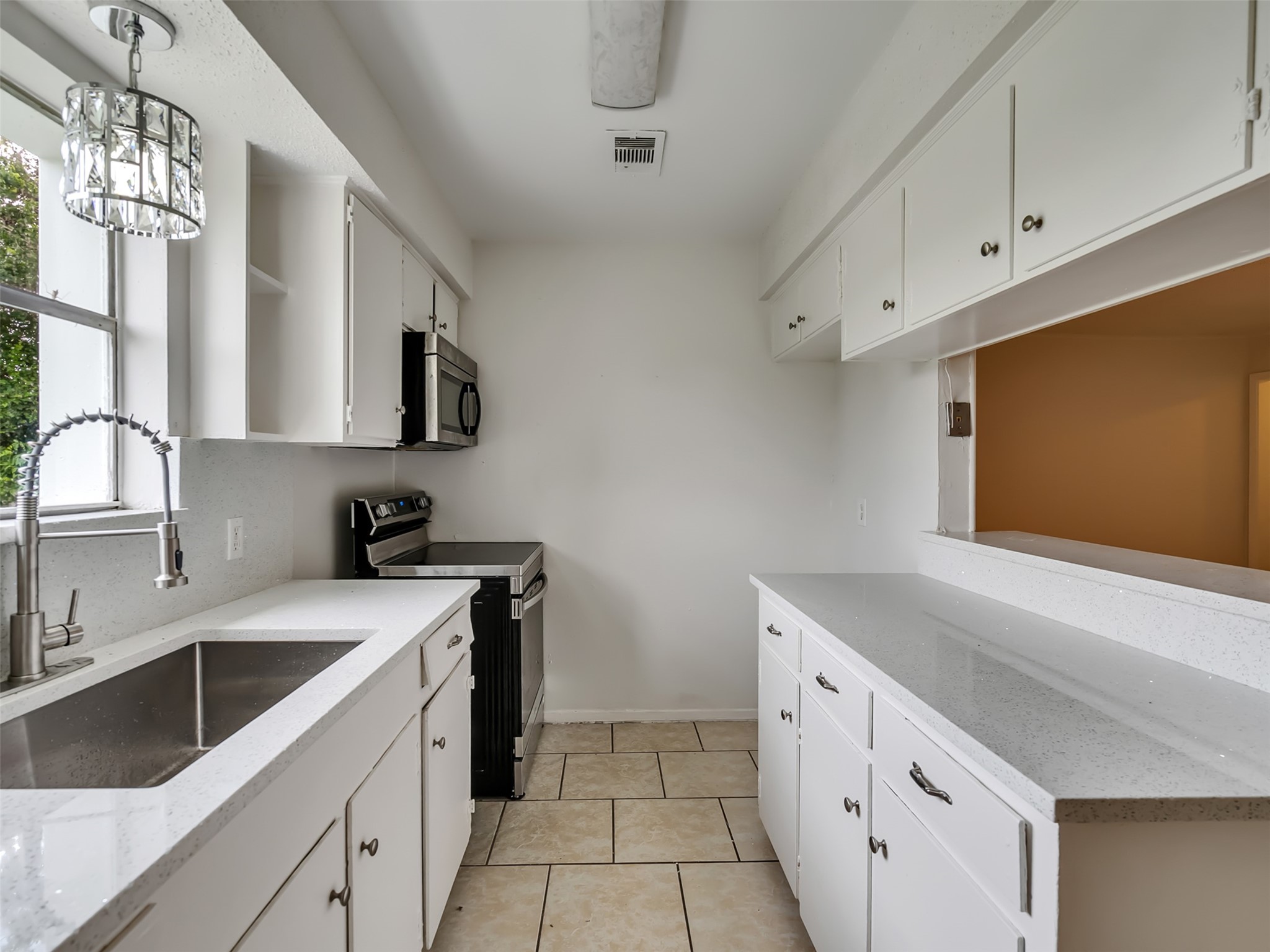 502 N Oak Street Property Photo 15