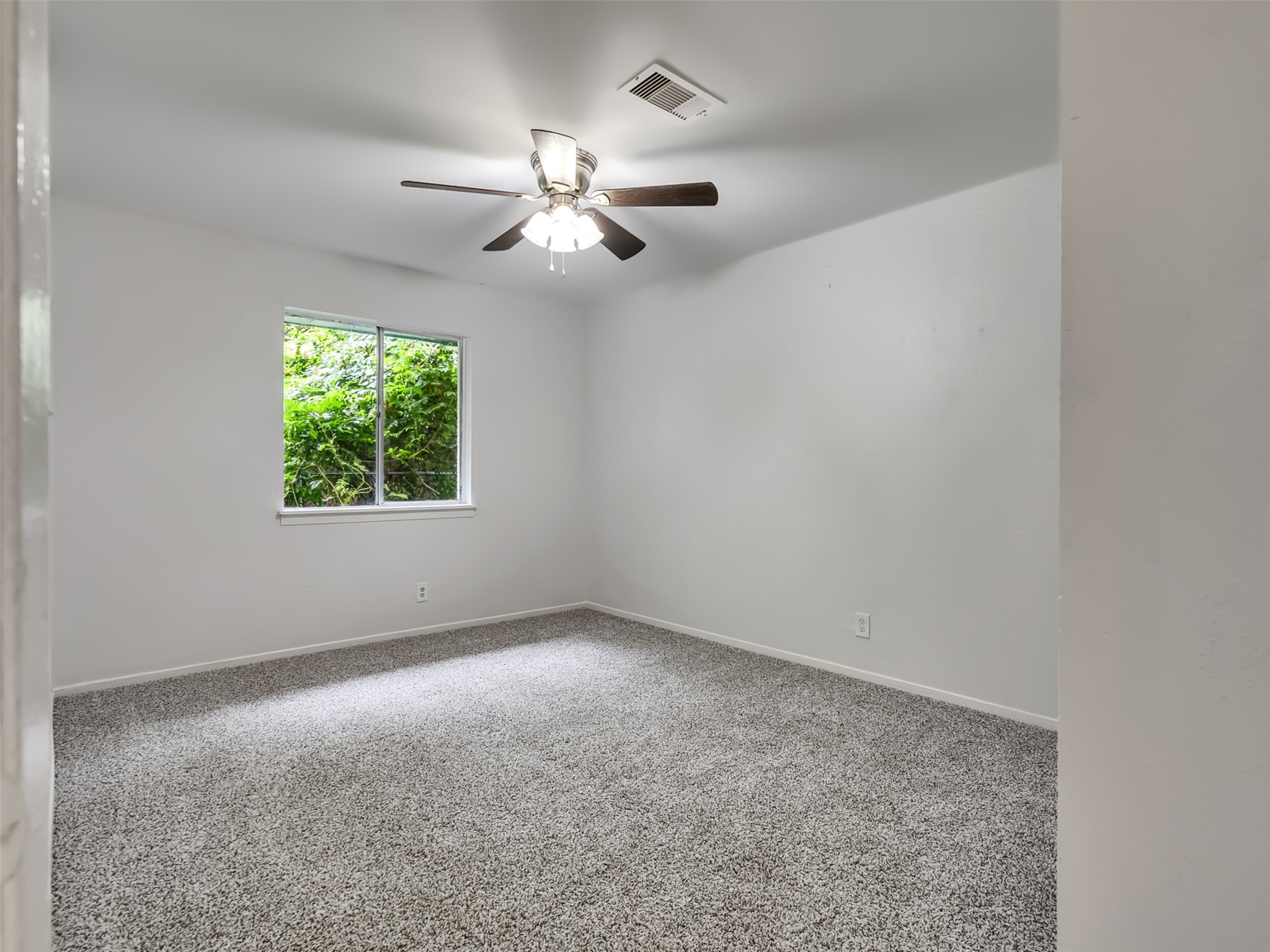 502 N Oak Street Property Photo 21