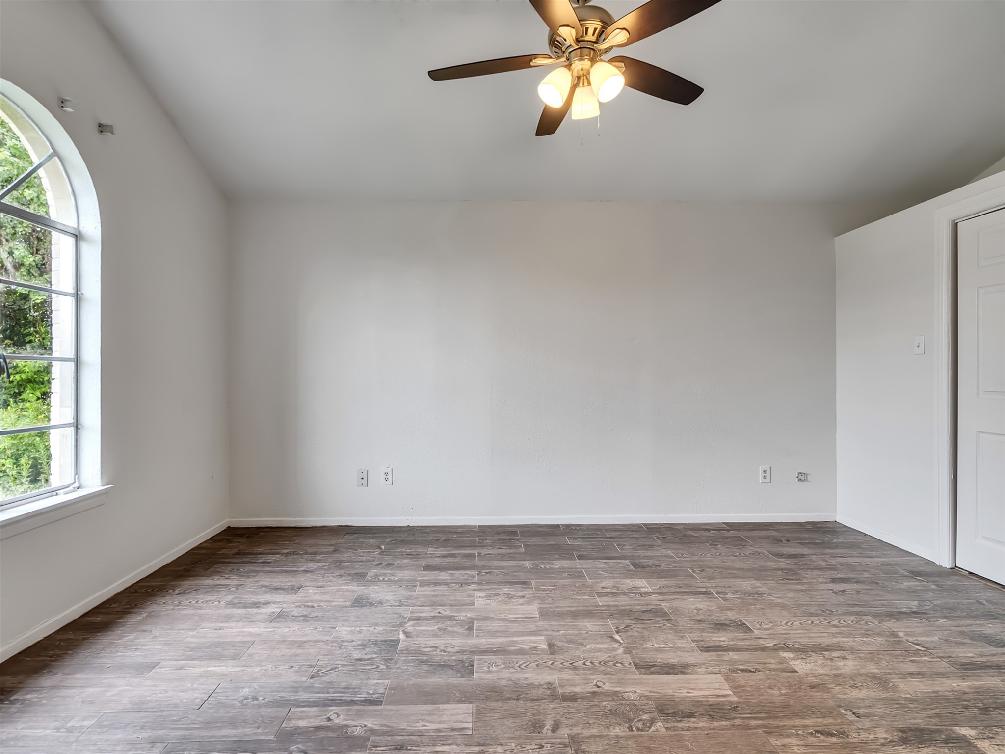 502 N Oak Street Property Photo 26