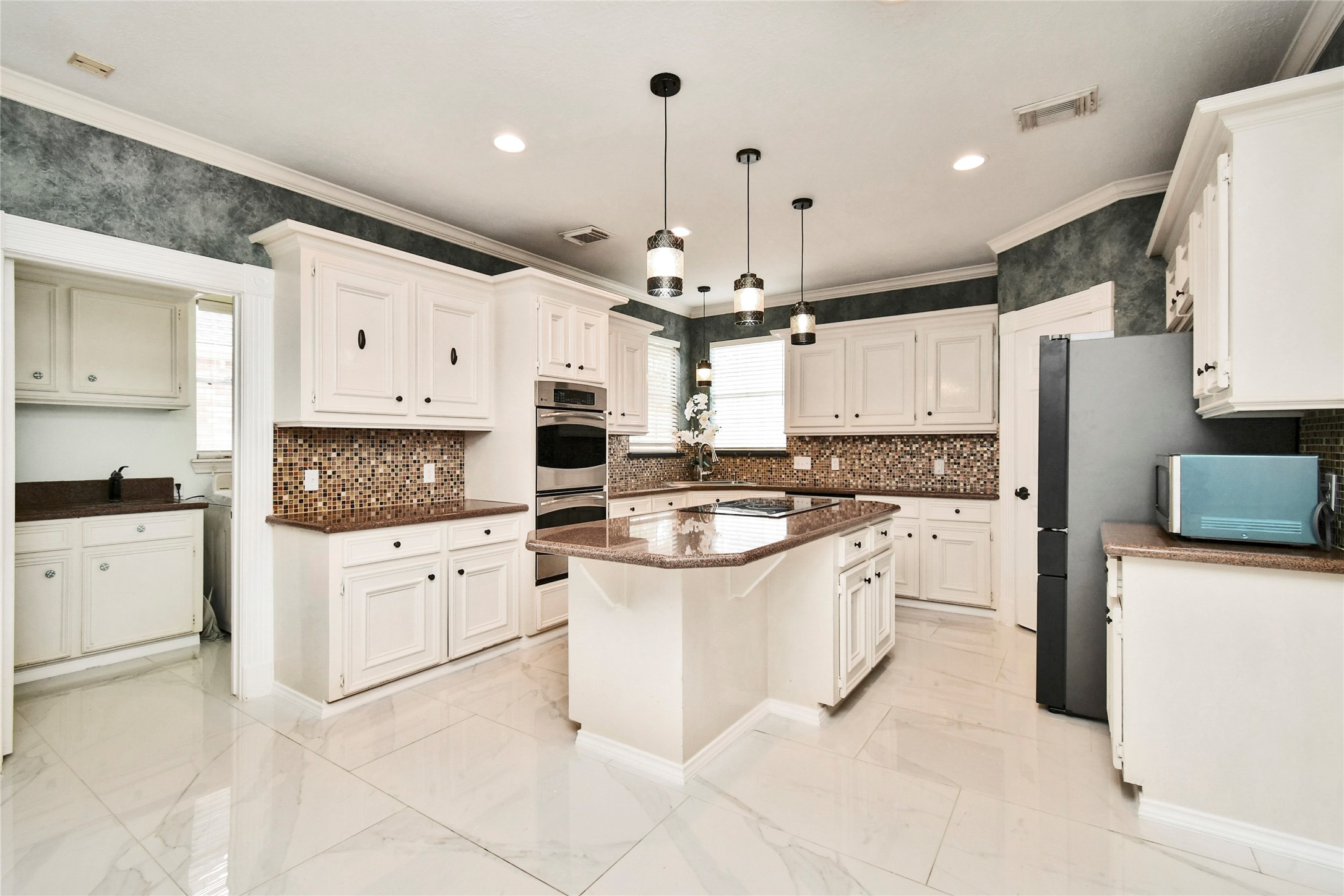 17311 Rothko Lane Property Photo 13