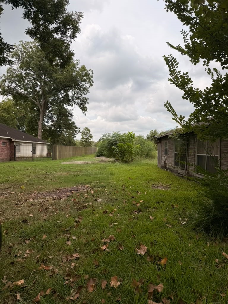 9511 Irby Street Property Photo 4