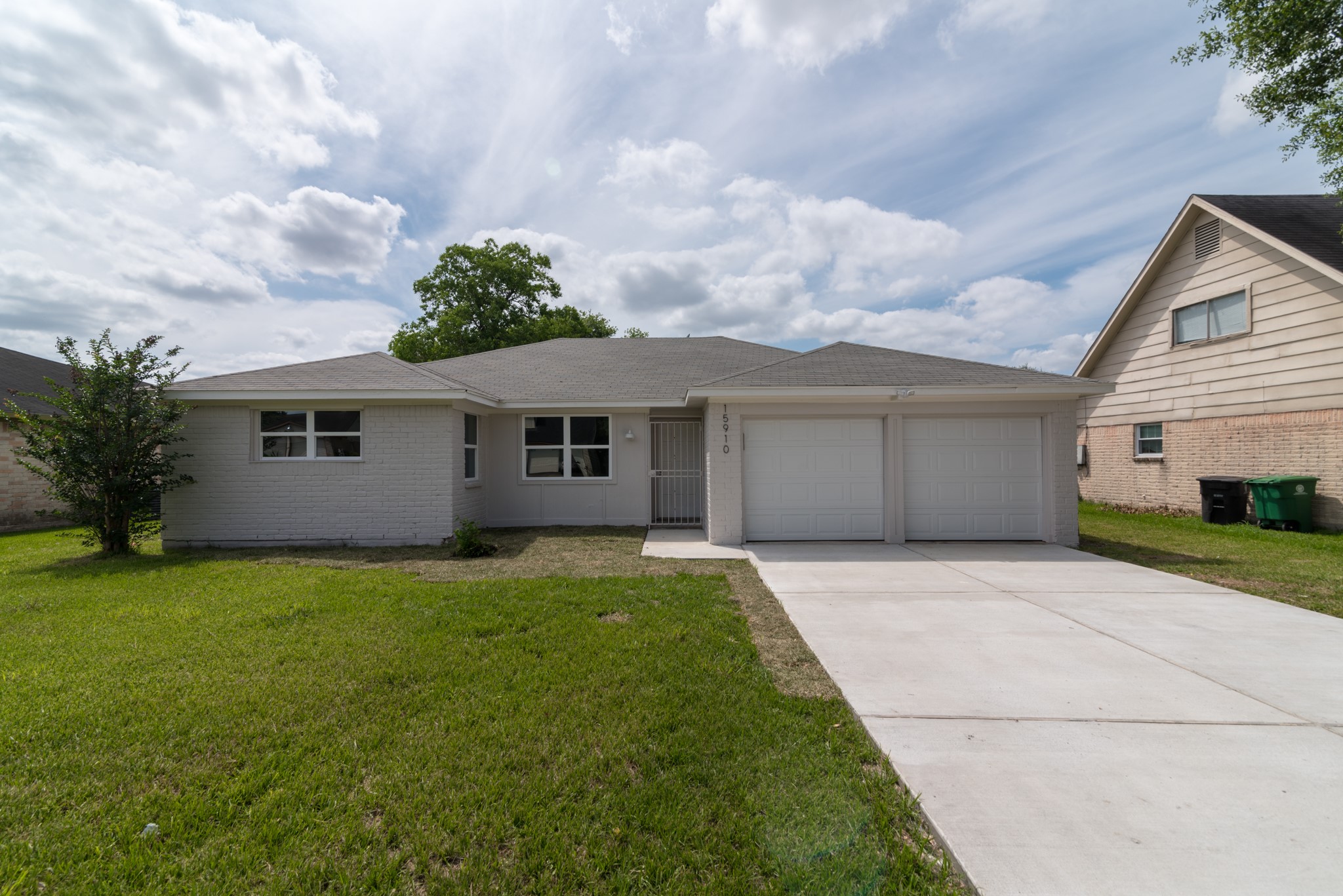 15910 Plagens Lane Property Photo 2