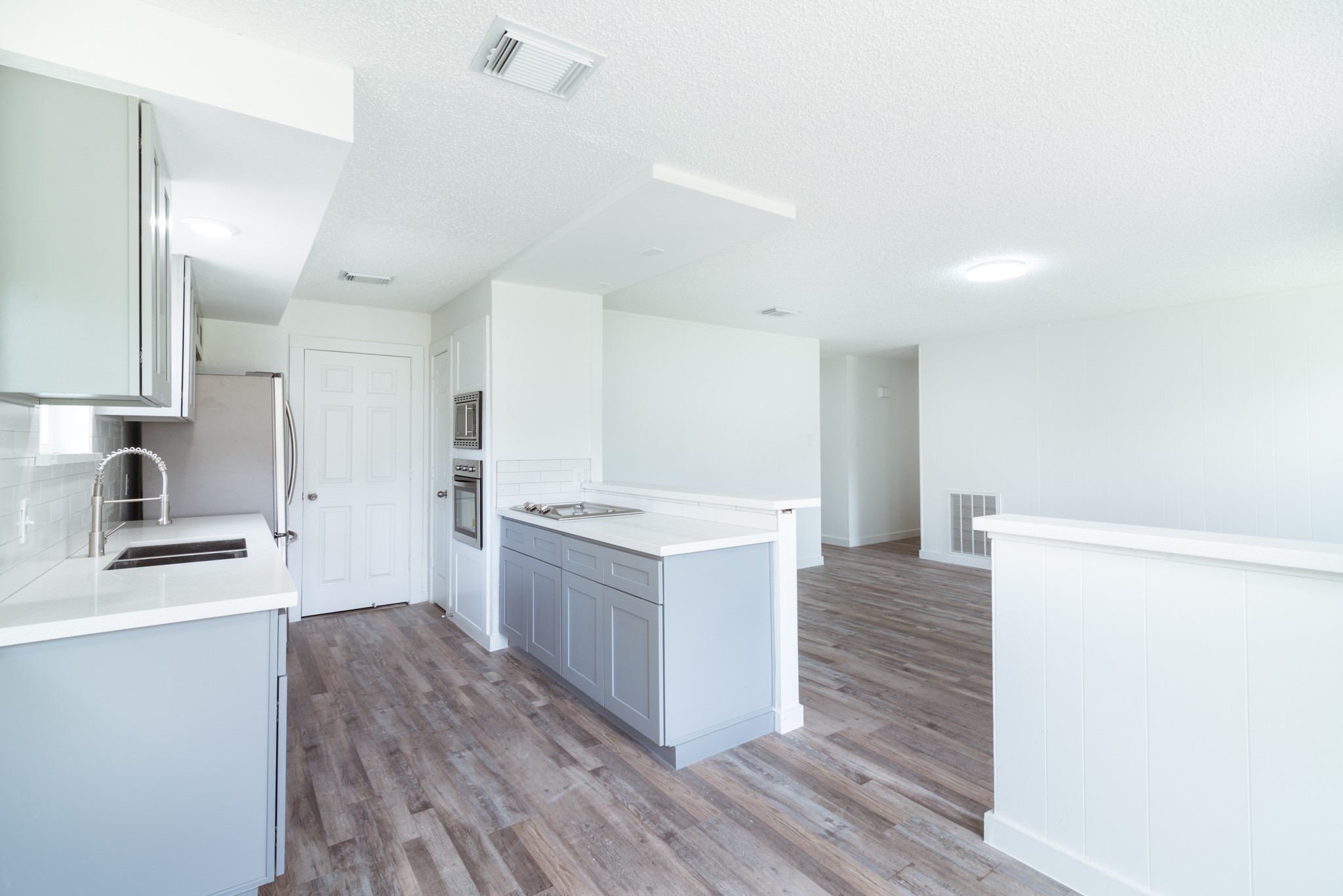 15910 Plagens Lane Property Photo 11