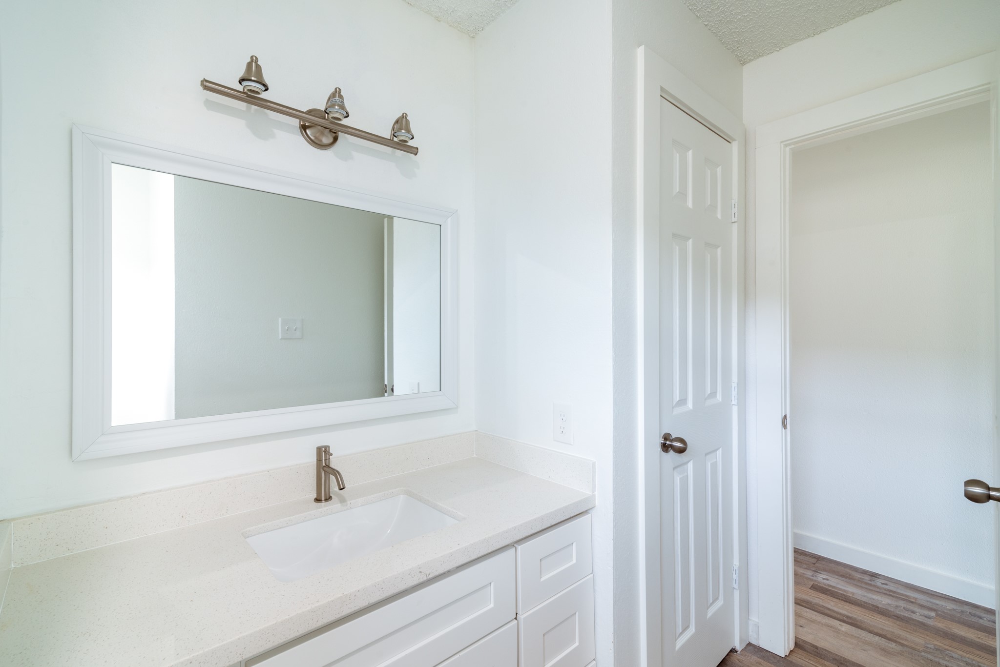 15910 Plagens Lane Property Photo 21