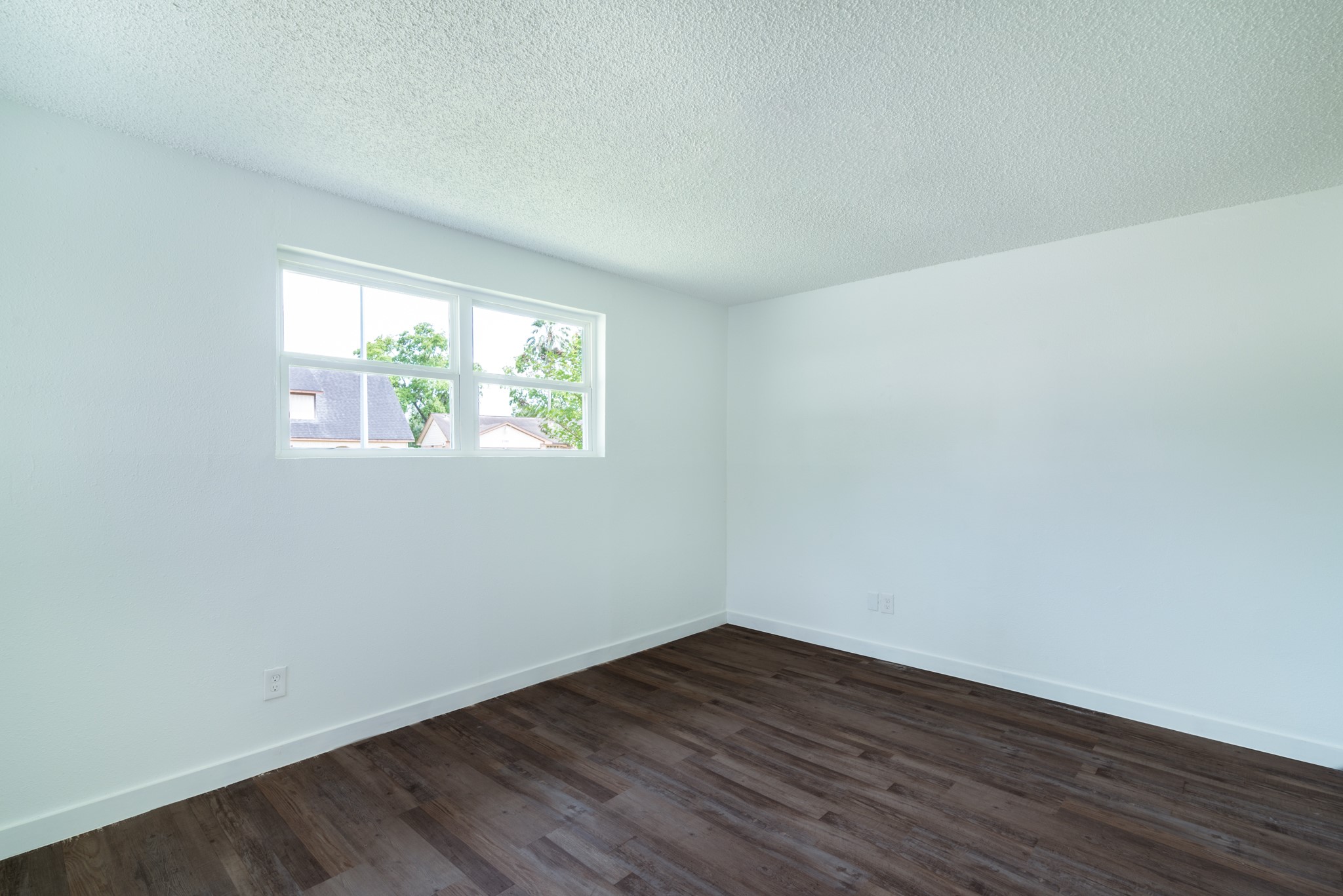 15910 Plagens Lane Property Photo 22