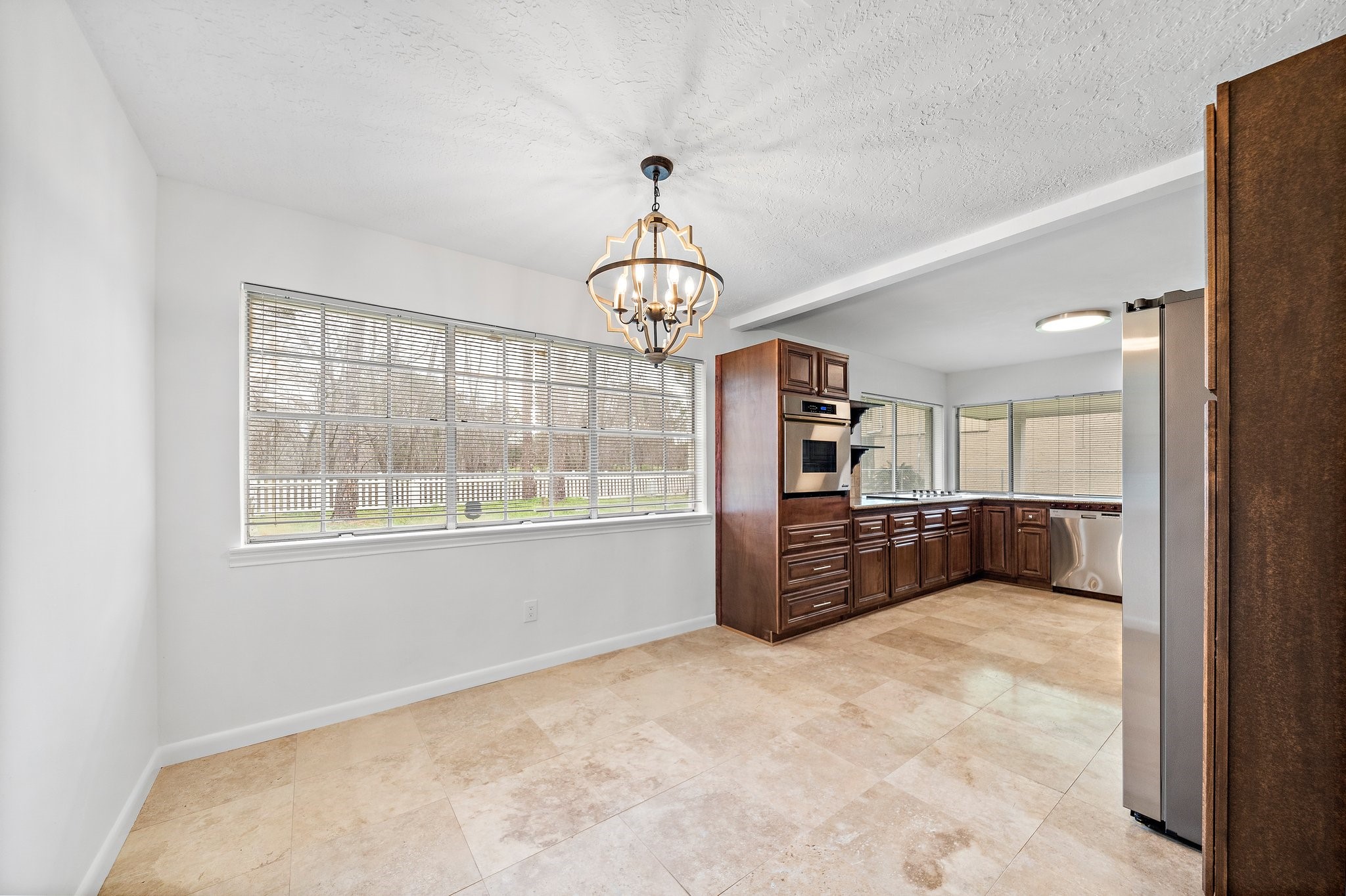 7810 Antoine Drive Property Photo 5