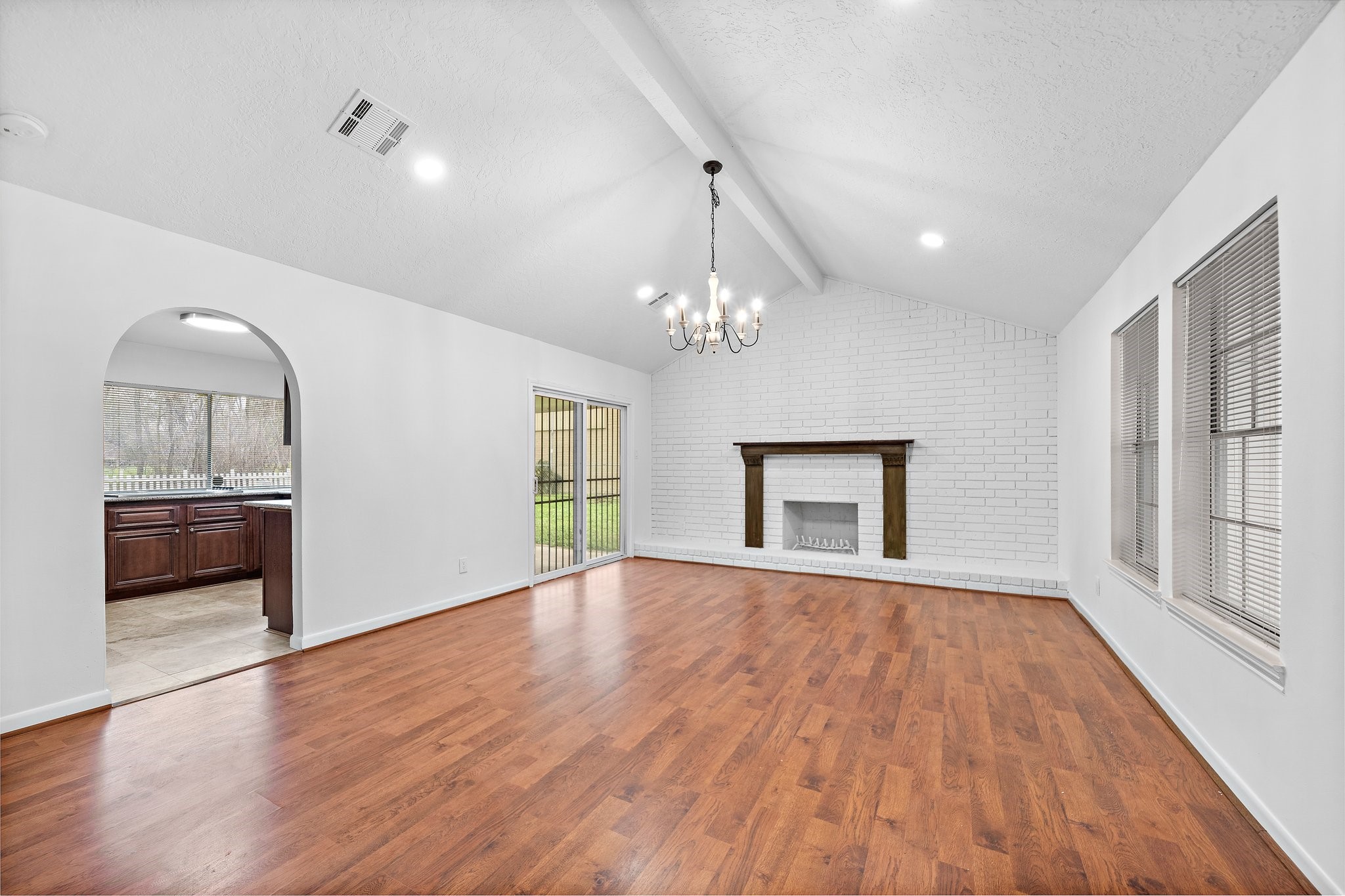 7810 Antoine Drive Property Photo 6