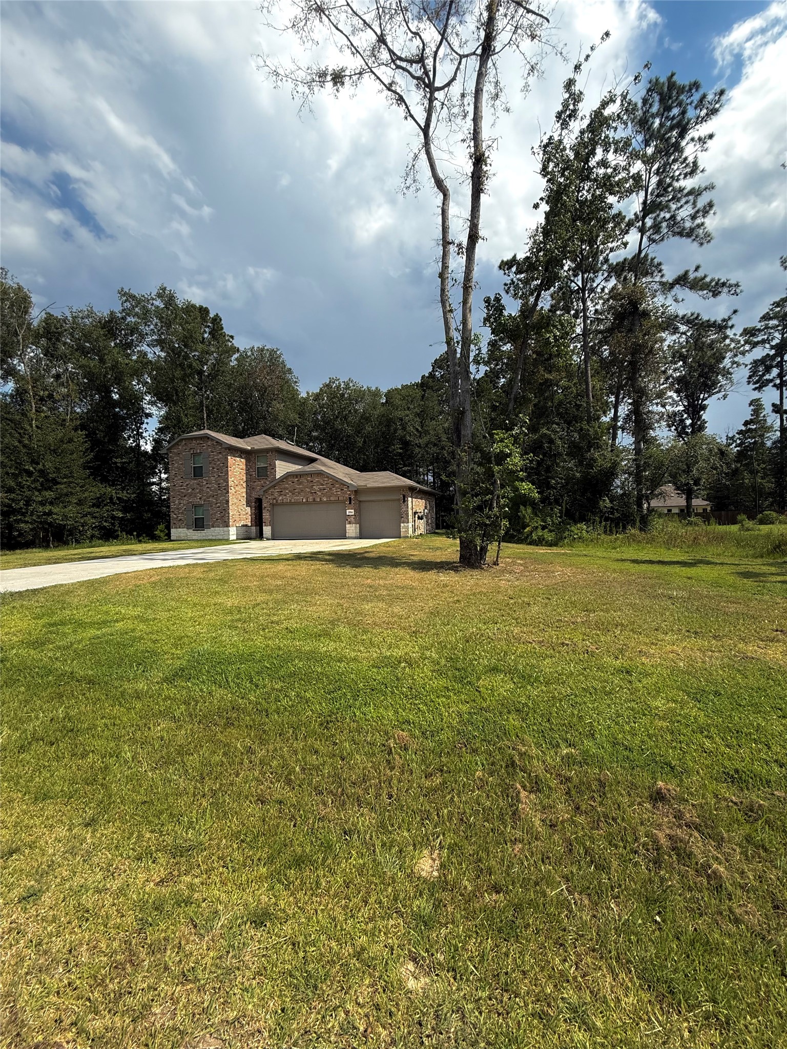 2914 Roman Forest Boulevard Property Photo 2
