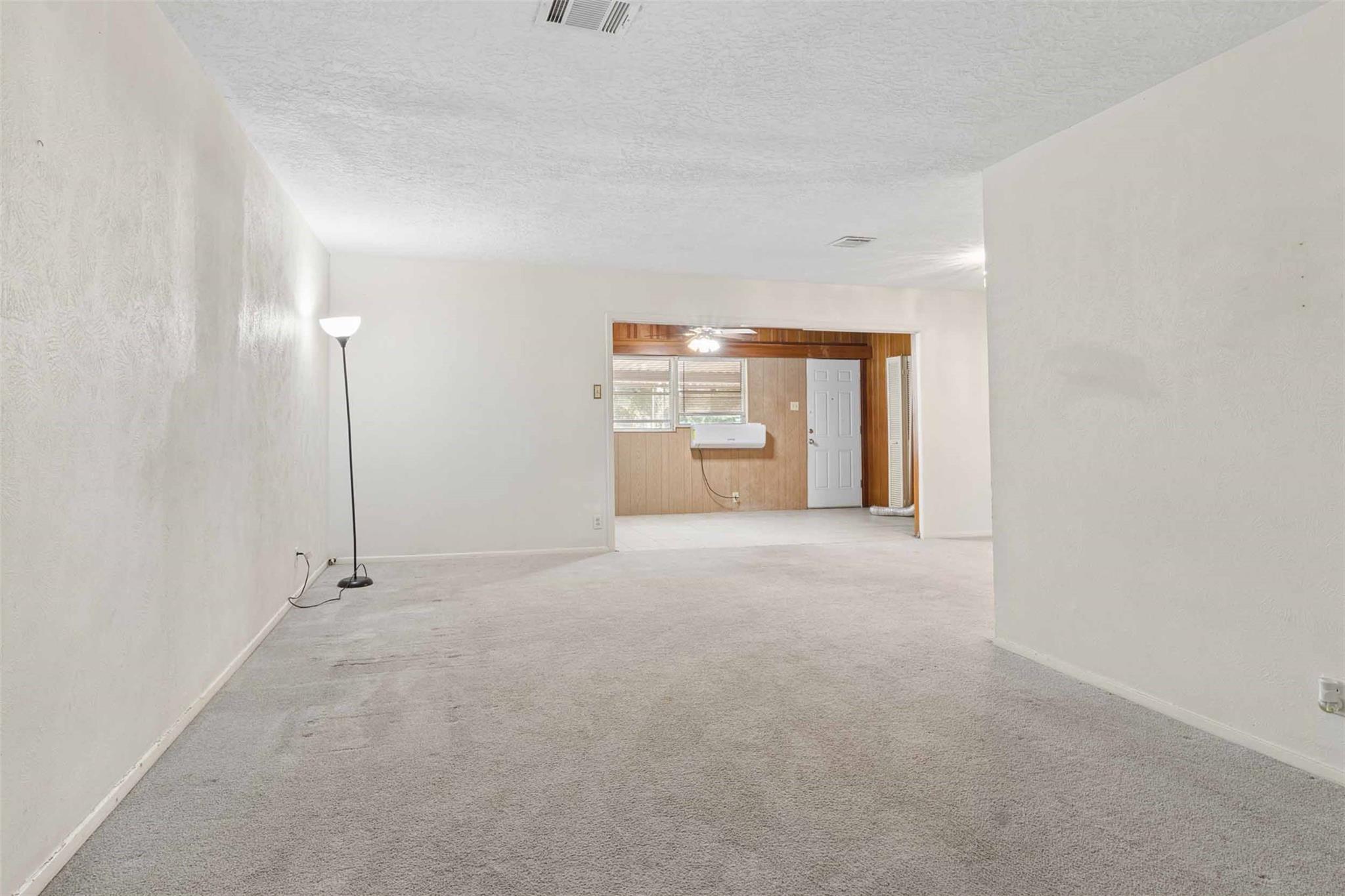 5310 Newkirk Lane Property Photo 6
