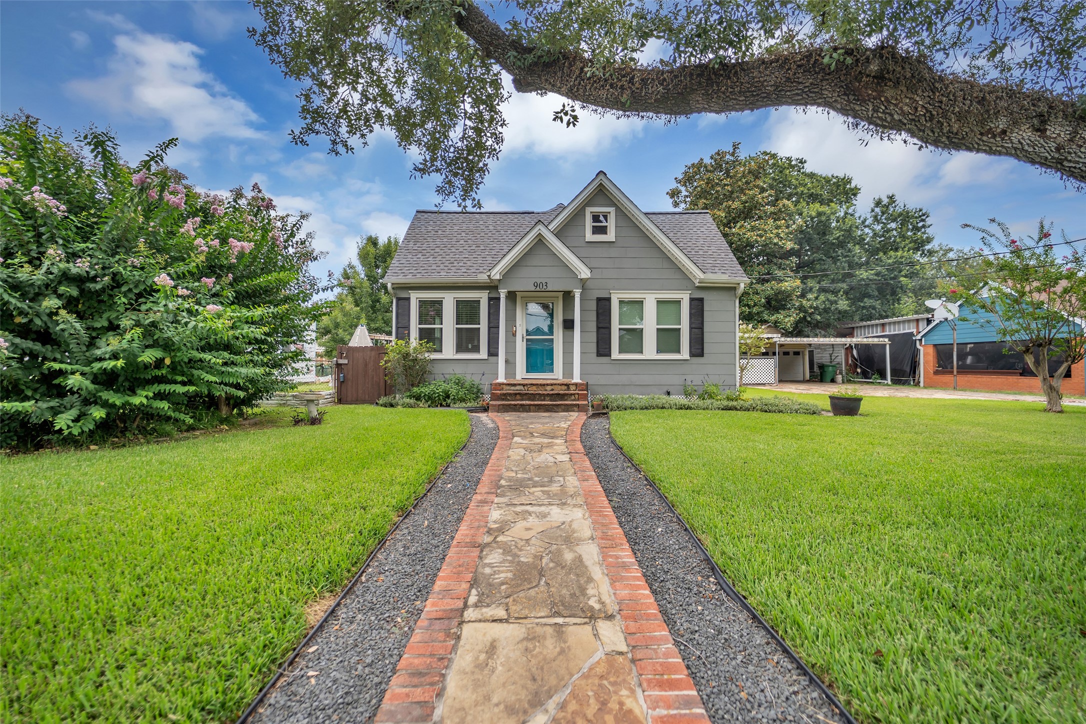 903 English Street Property Photo 1