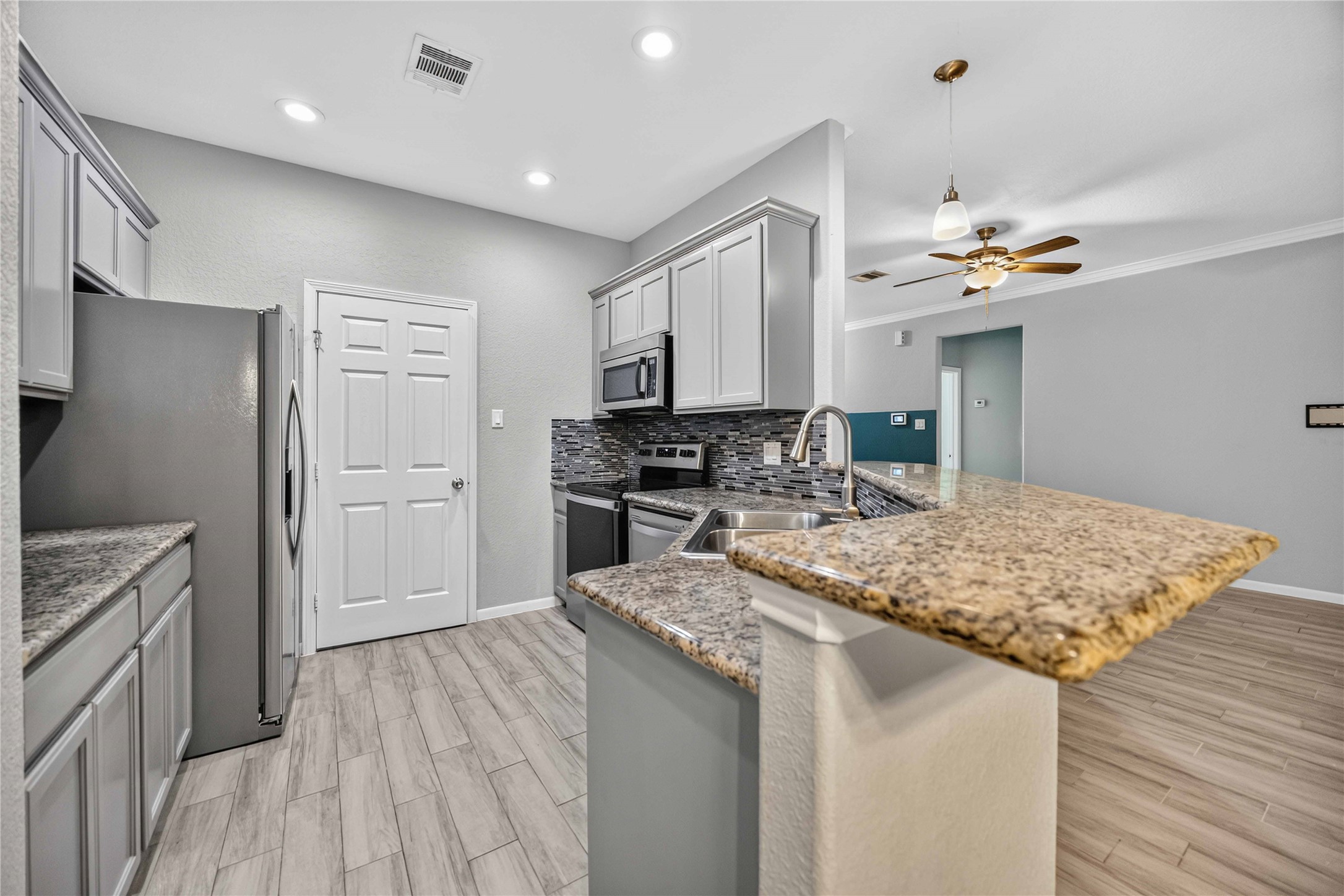3534 Cork Drive Property Photo 6