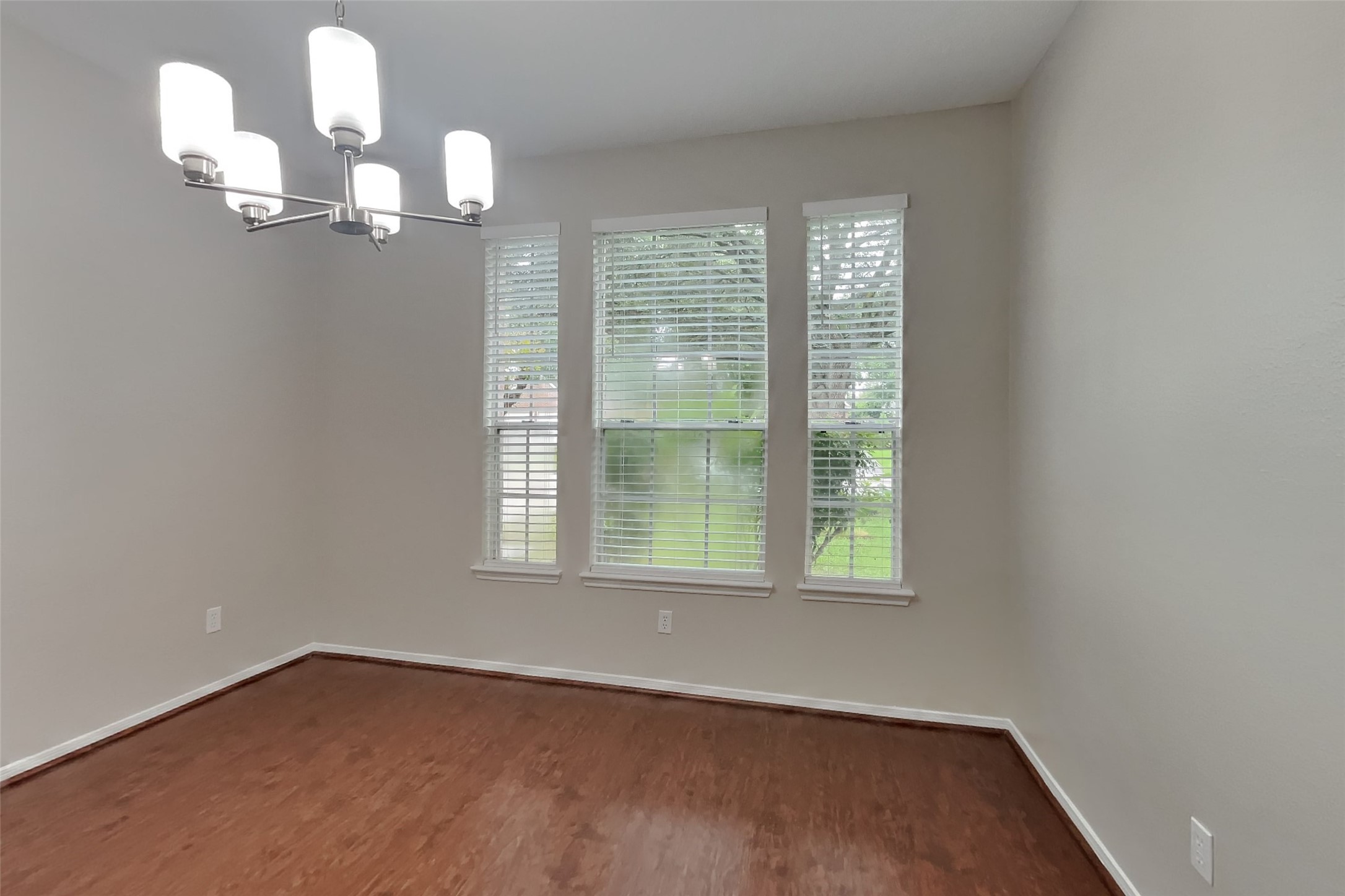 619 Bending Bough Drive Property Photo 5