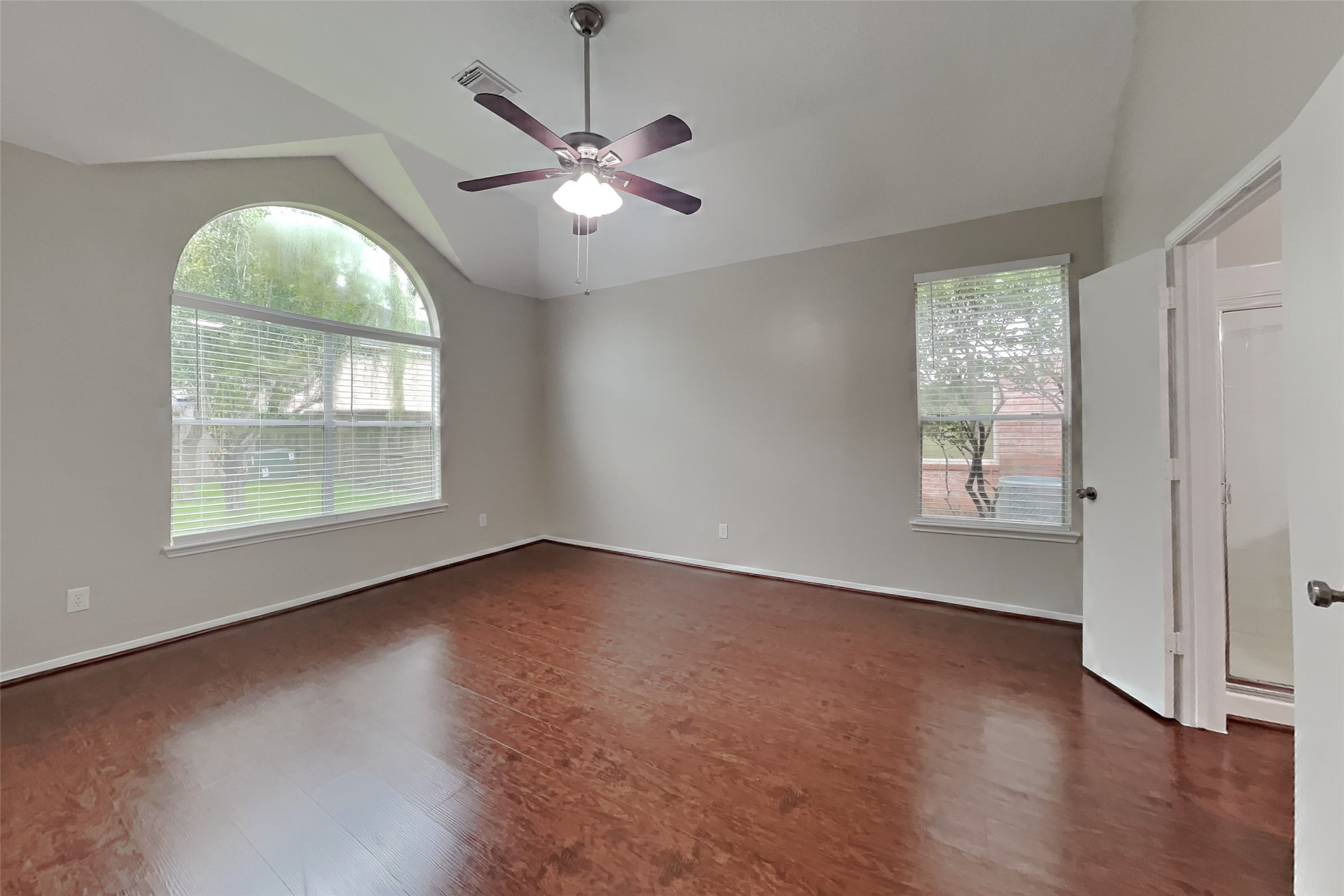 619 Bending Bough Drive Property Photo 8