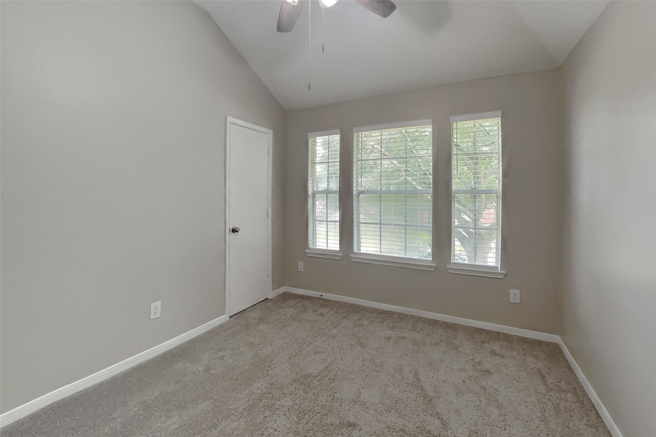 619 Bending Bough Drive Property Photo 16