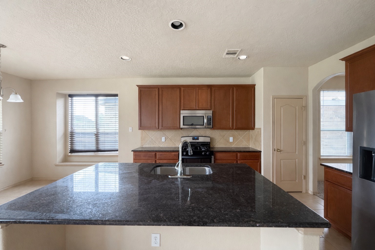 11922 Harristown Dr Property Photo 8