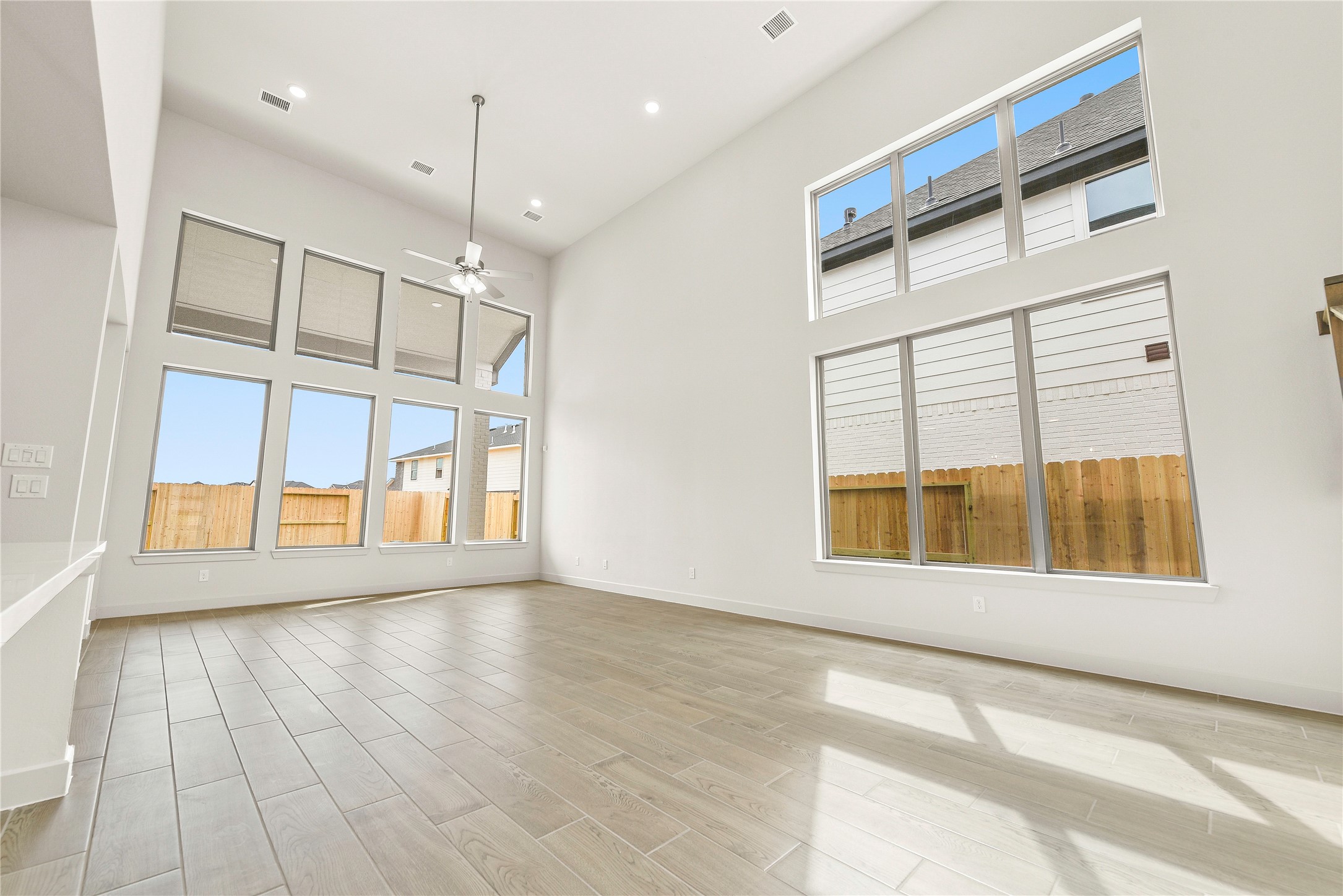 31215 Harvest Time Drive Property Photo 3