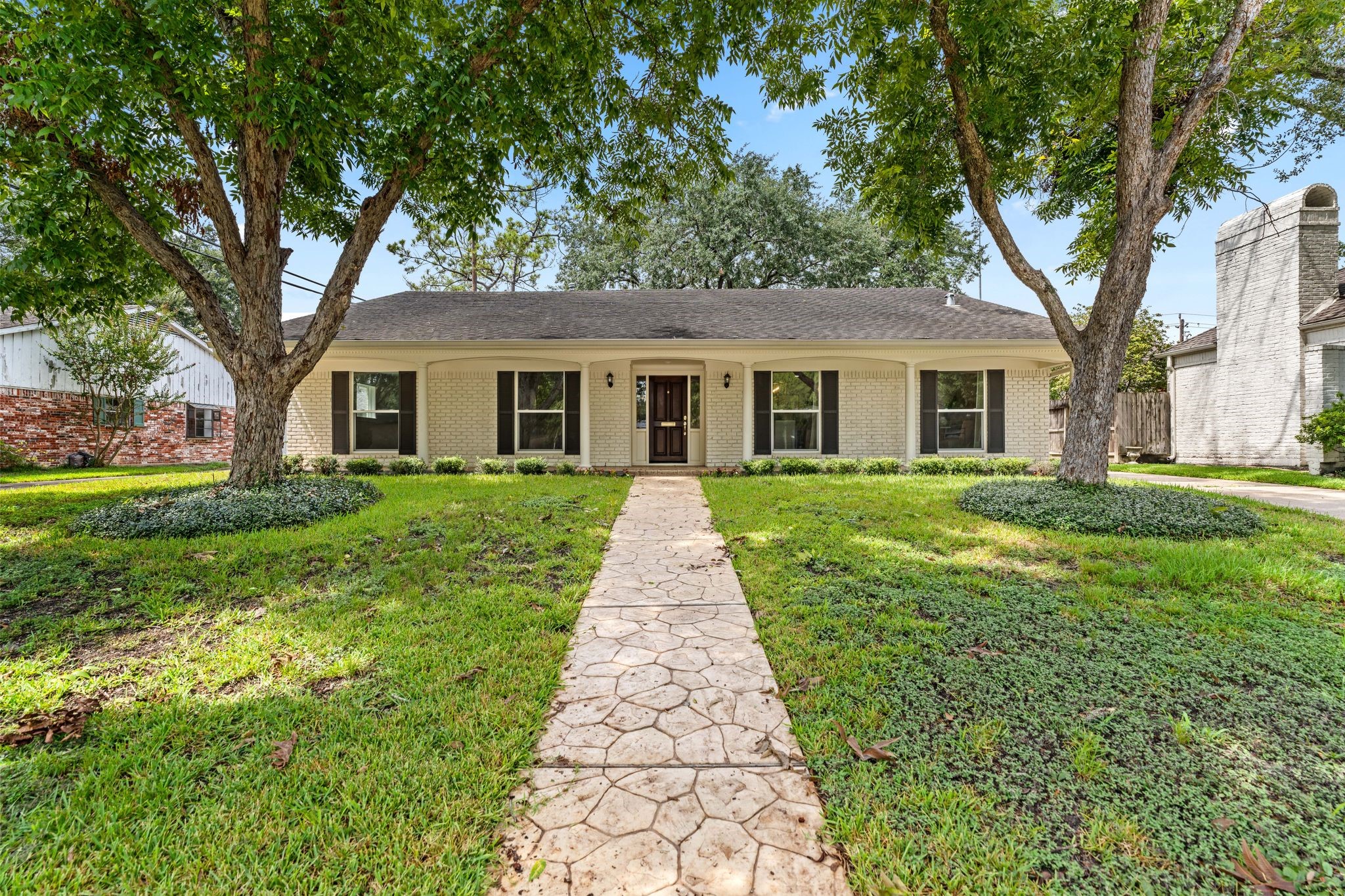 506 Briar Hill Drive Property Photo 1