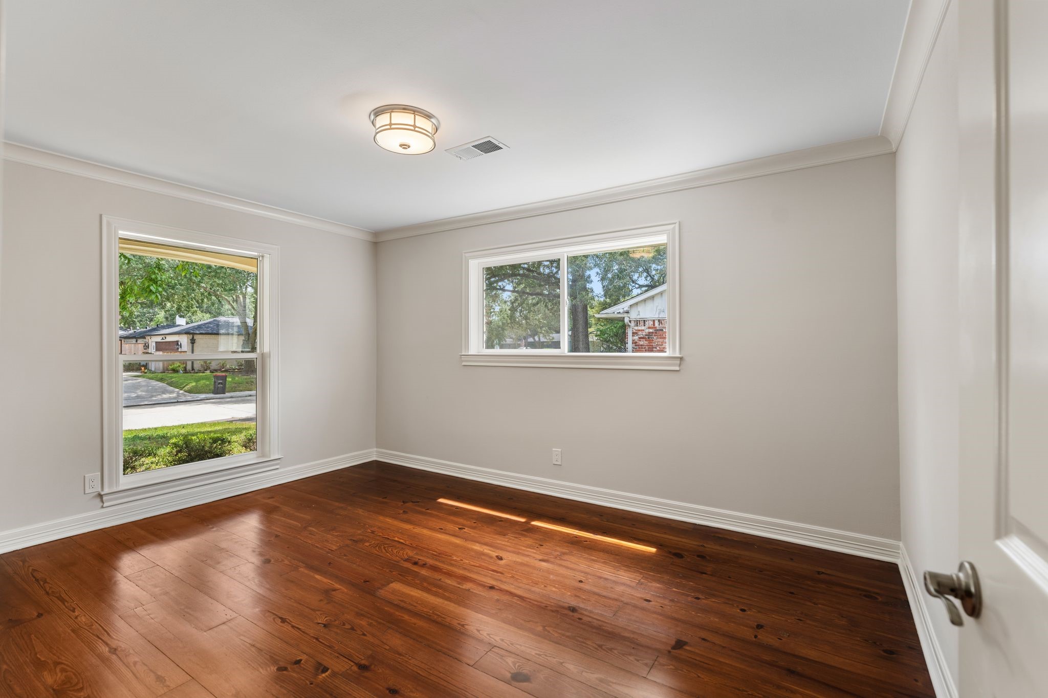 506 Briar Hill Drive Property Photo 28