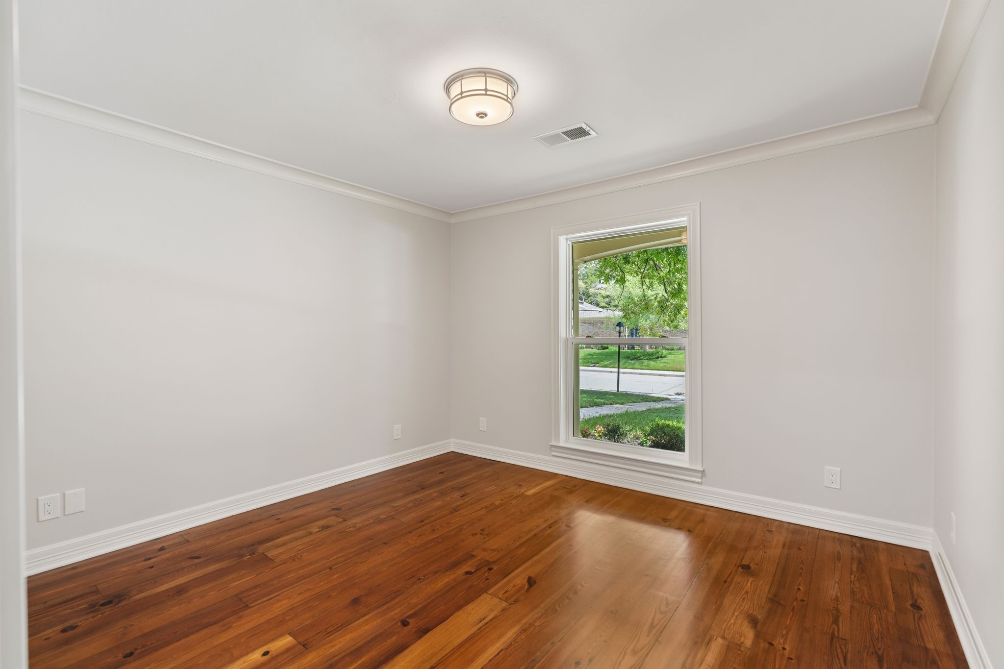 506 Briar Hill Drive Property Photo 29