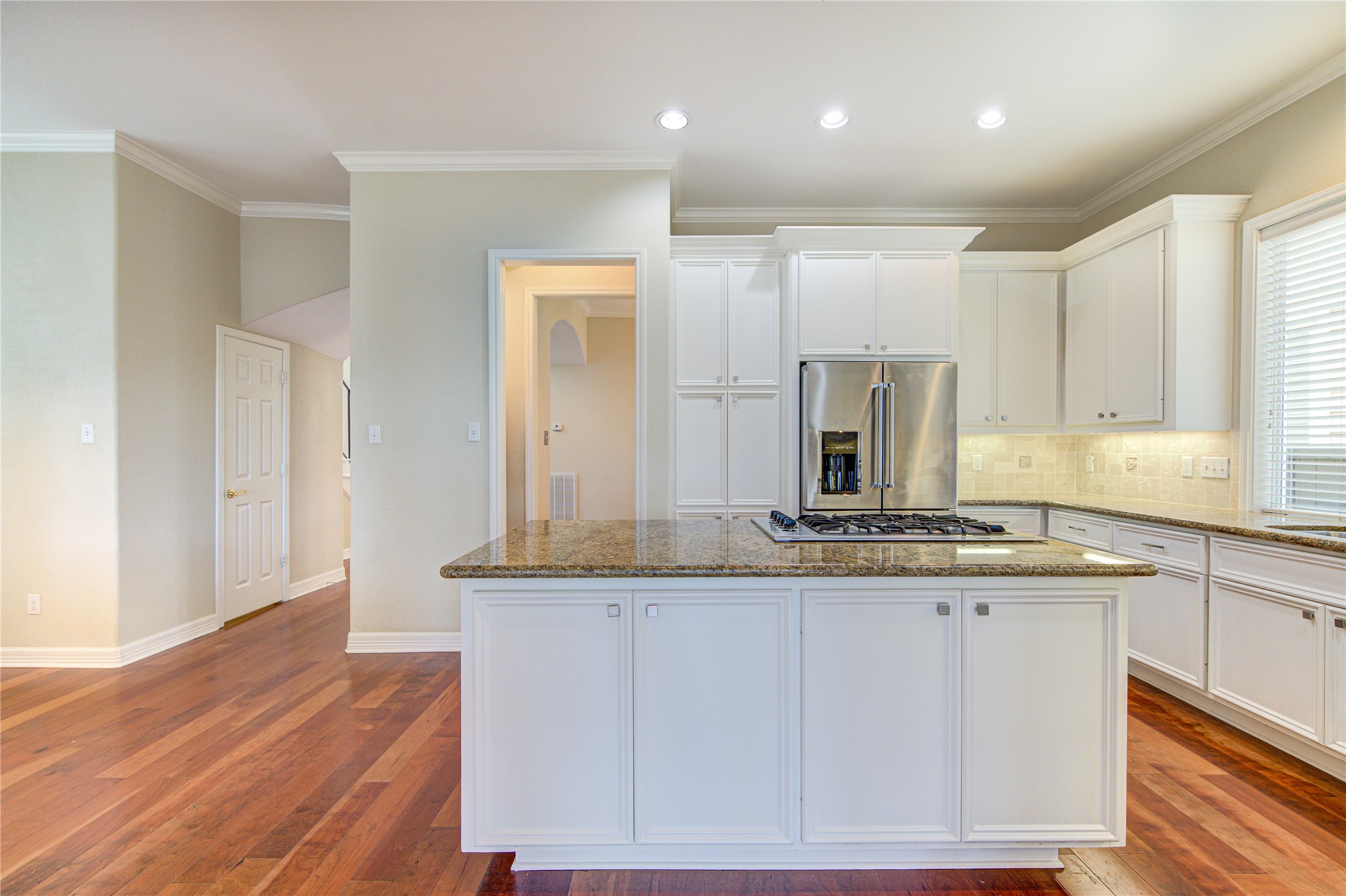 1117 W 18th Street Property Photo 11