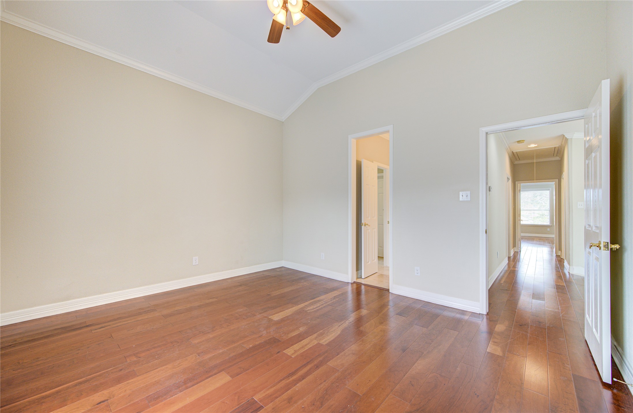 1117 W 18th Street Property Photo 26