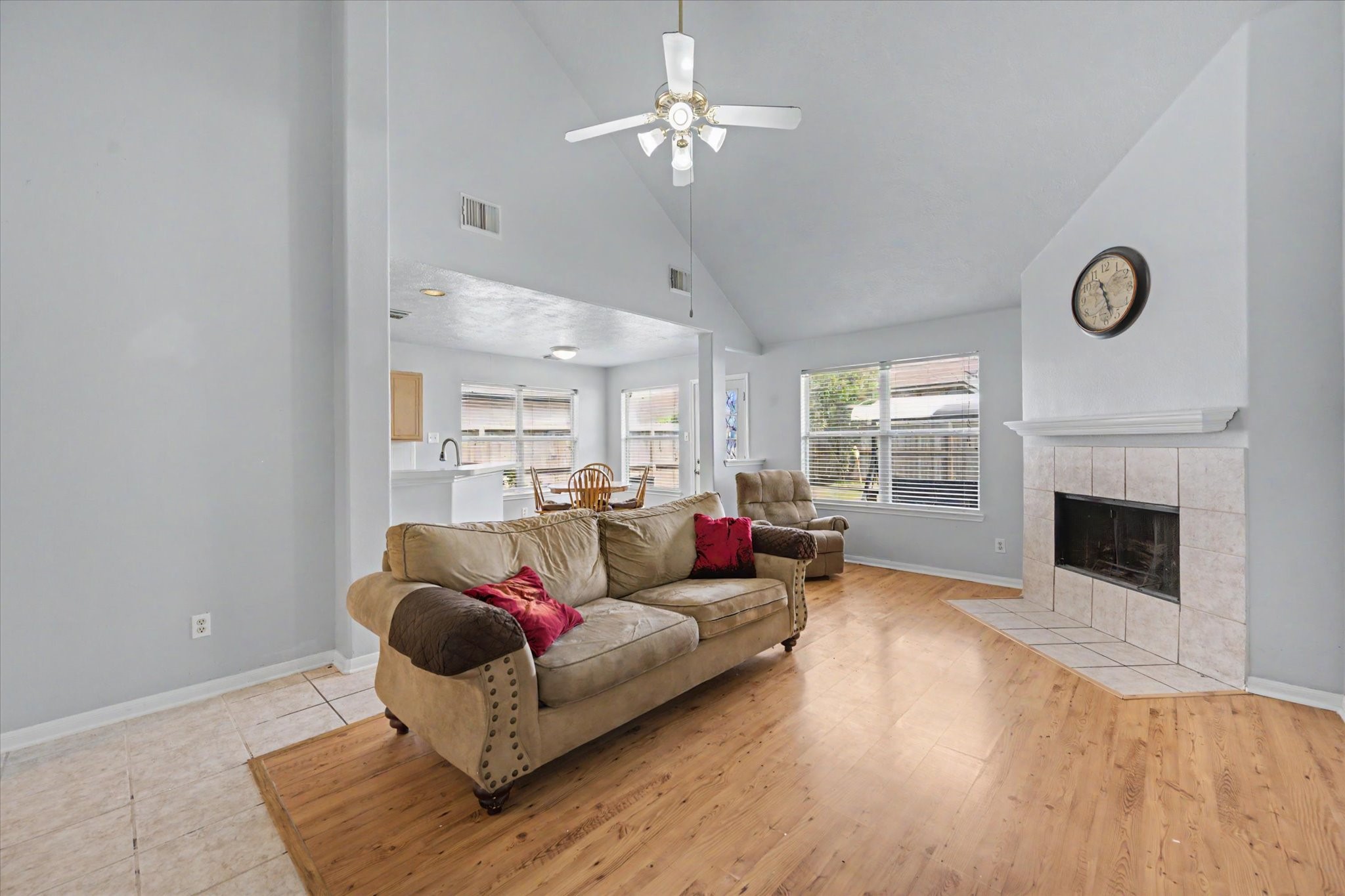 26974 Crown Haven Drive Property Photo 16