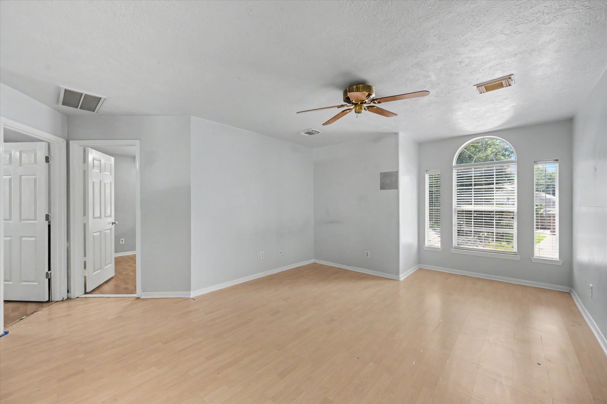 26974 Crown Haven Drive Property Photo 25