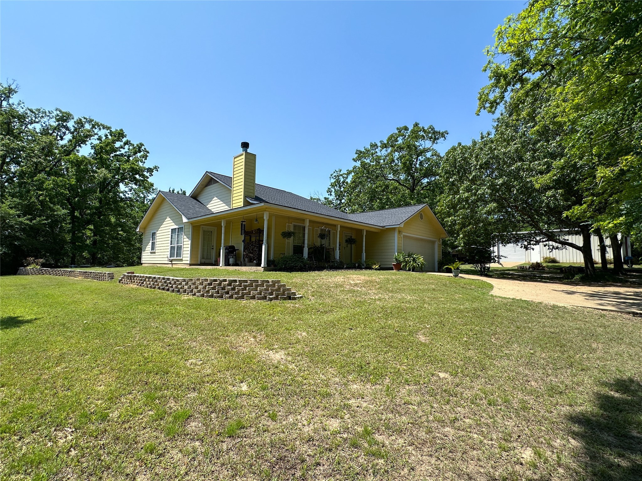 5325 County Road 2691 Property Photo 1