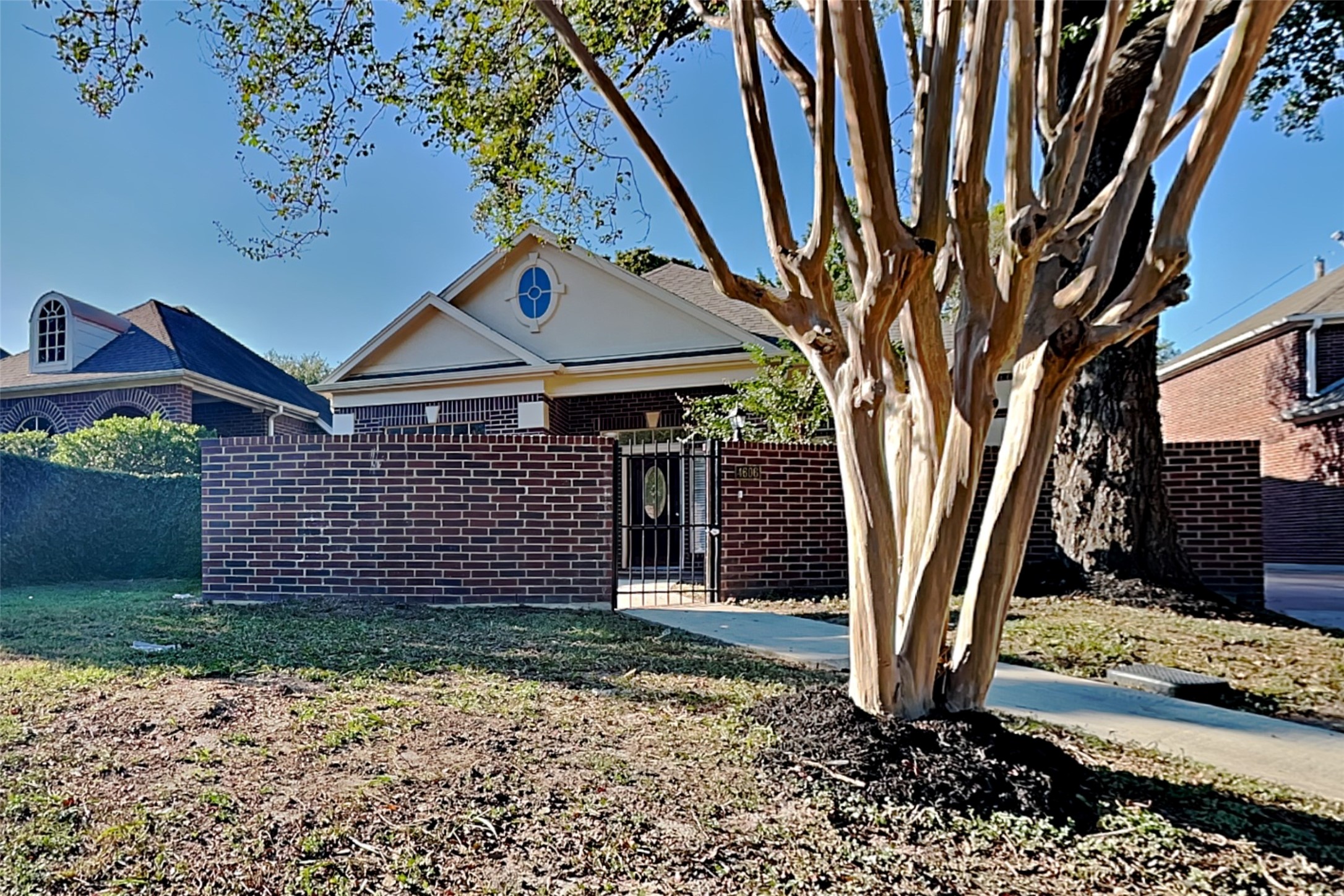 4606 Cashel Spring Drive Property Photo 1