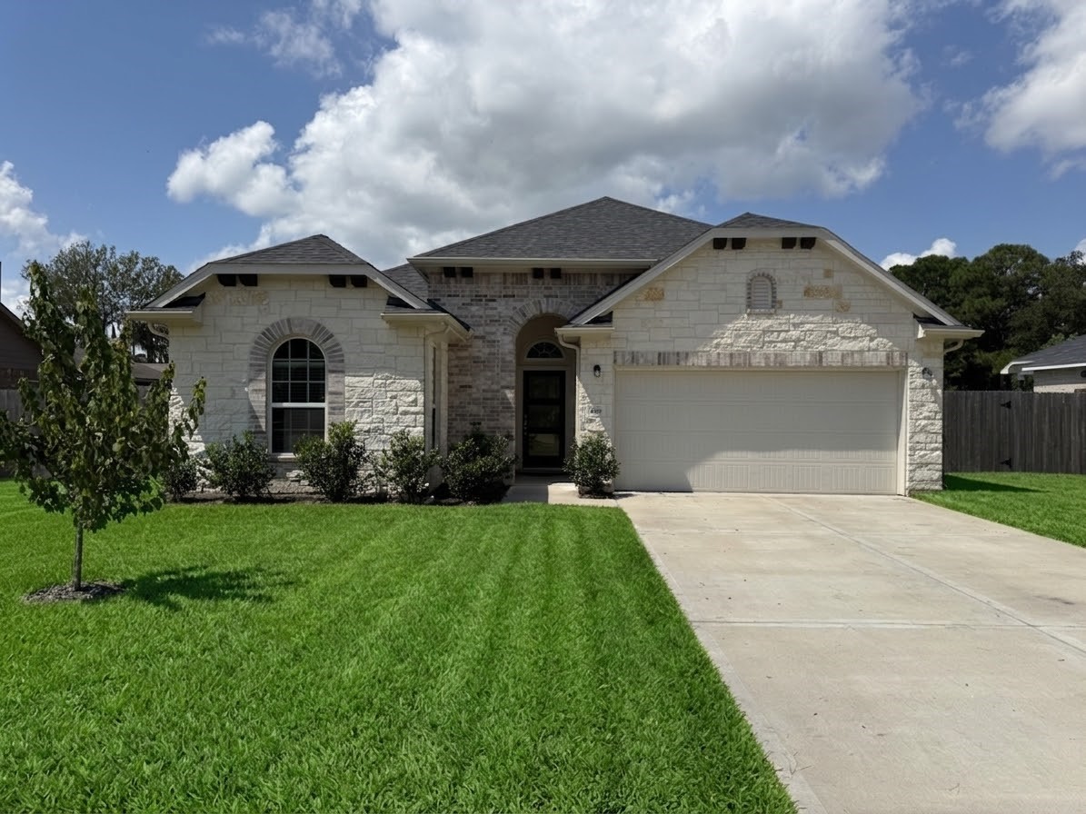 439 S Amherst Drive Property Photo 1