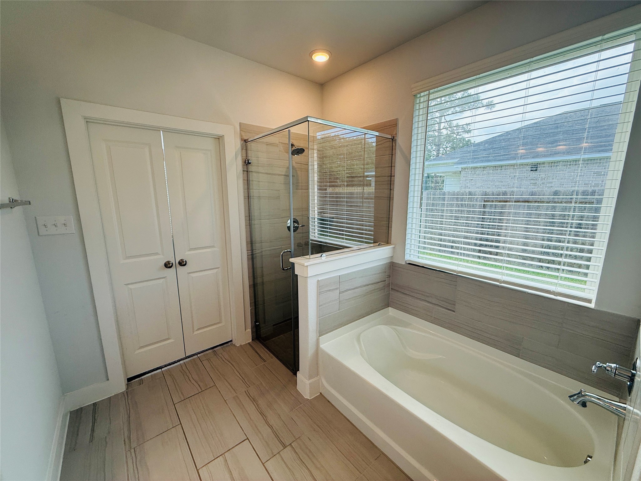 439 S Amherst Drive Property Photo 10