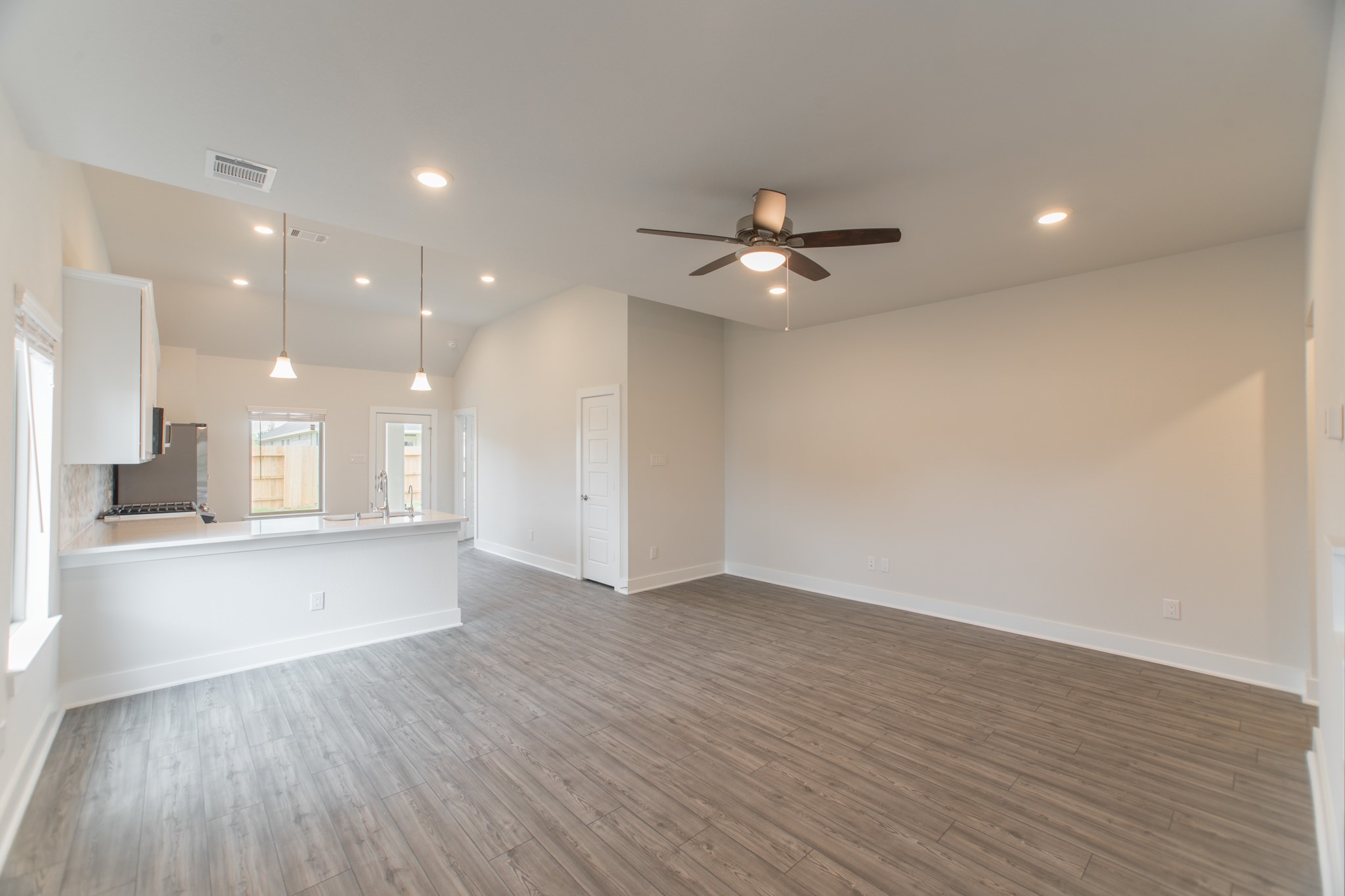 10539 Preserve Way Property Photo 4