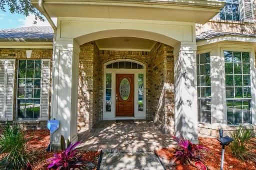 5819 Ashley Spring Court Property Photo 3