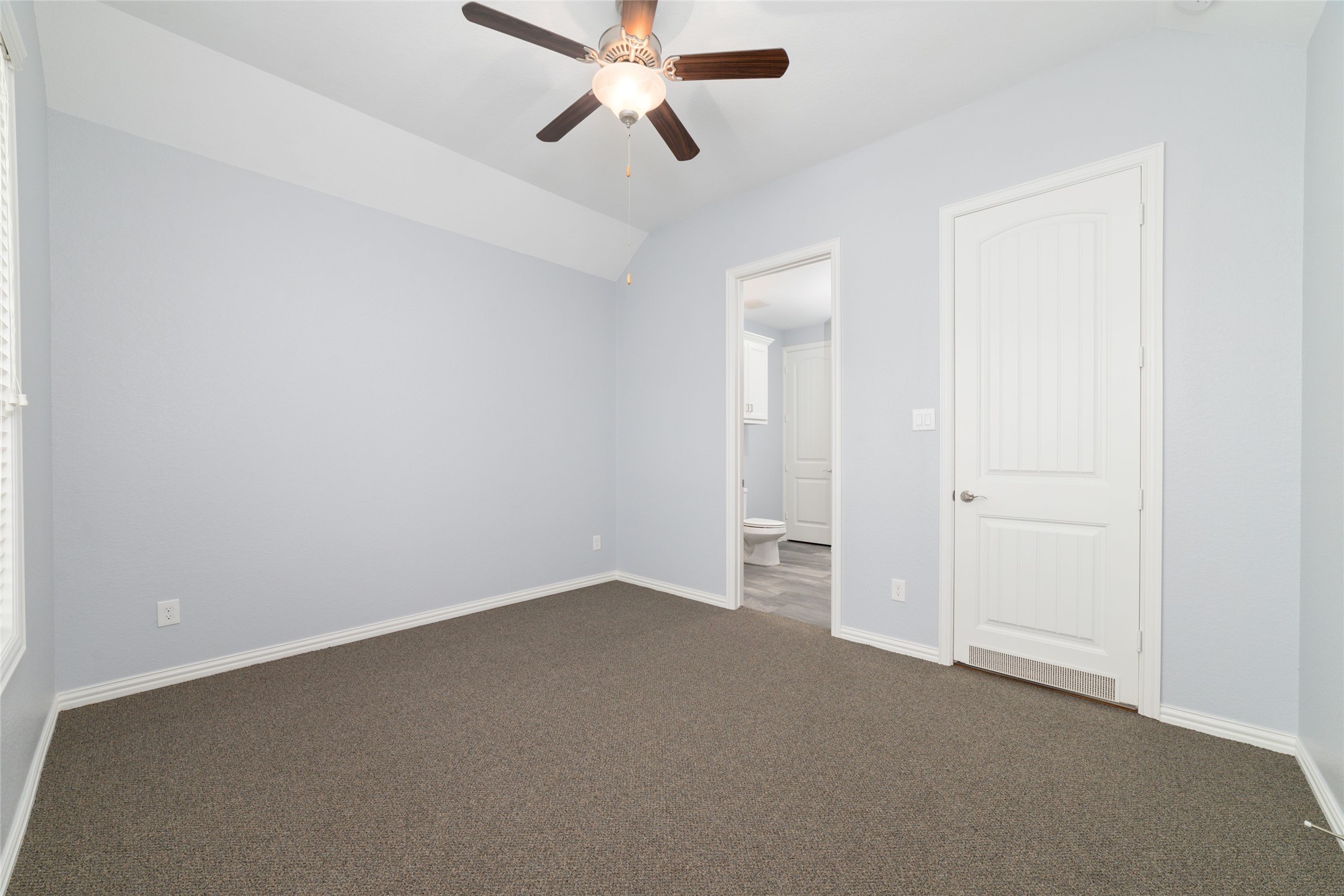 22315 Taren Court Property Photo 30