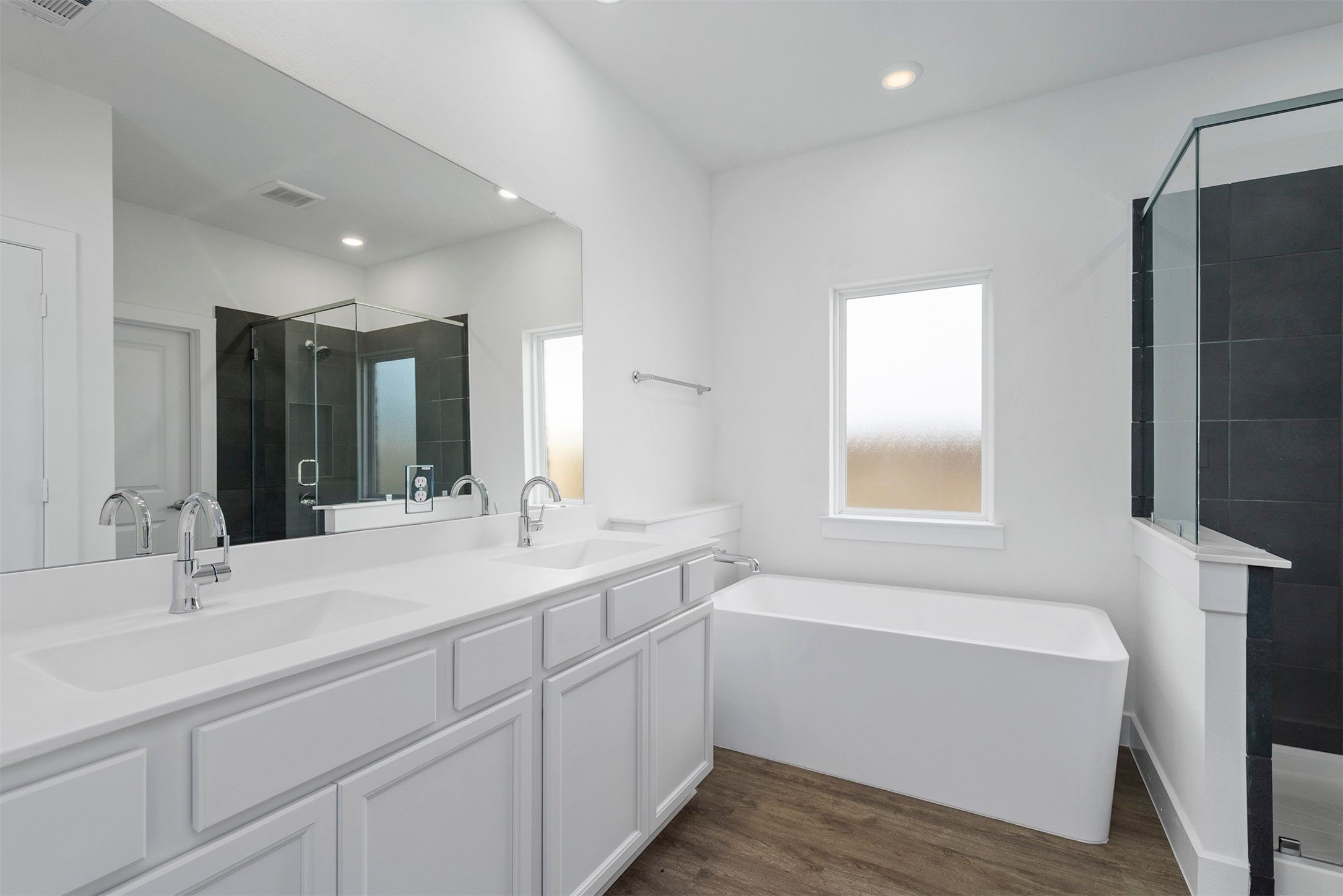 906 Golden Willow Property Photo 19