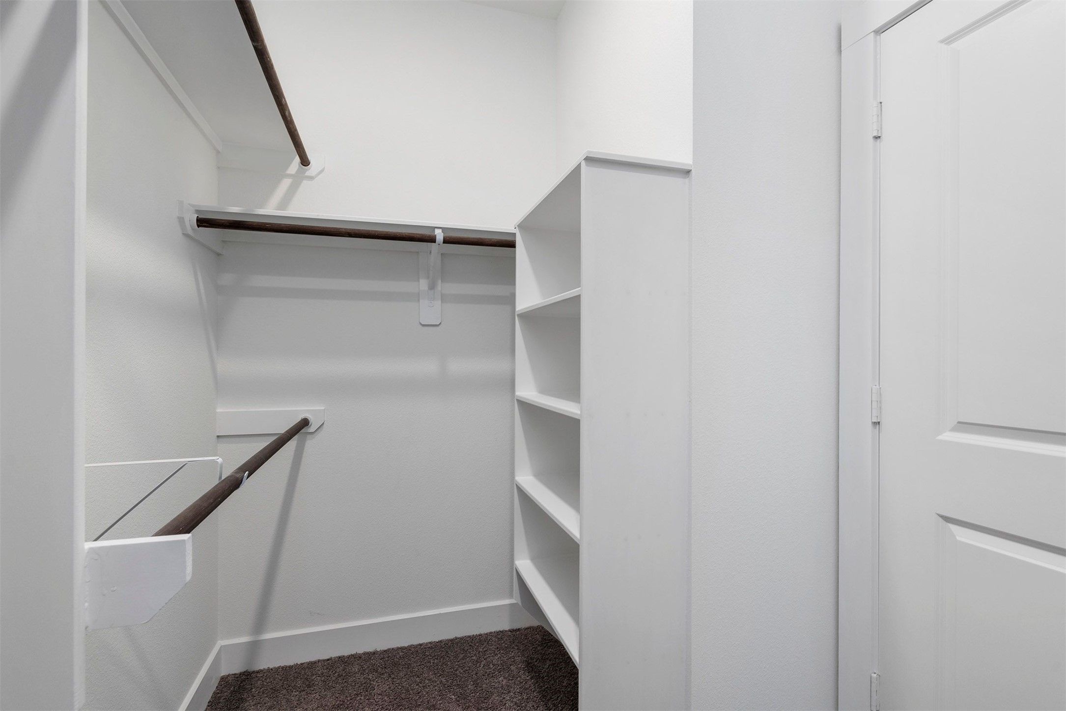 906 Golden Willow Property Photo 21